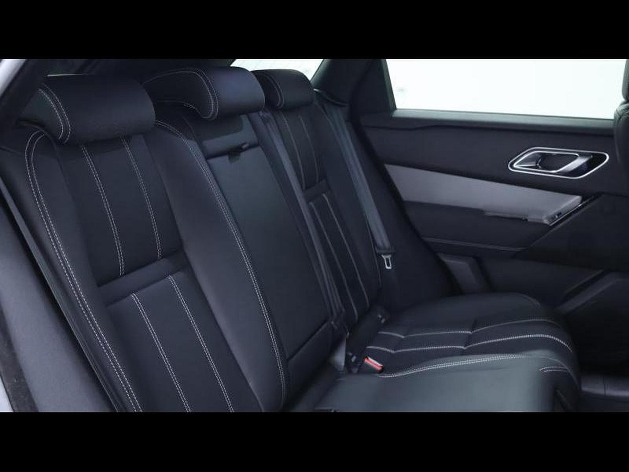 Land-Rover Range Rover Velar D200 S AWD Auto (2023) - Photo 14