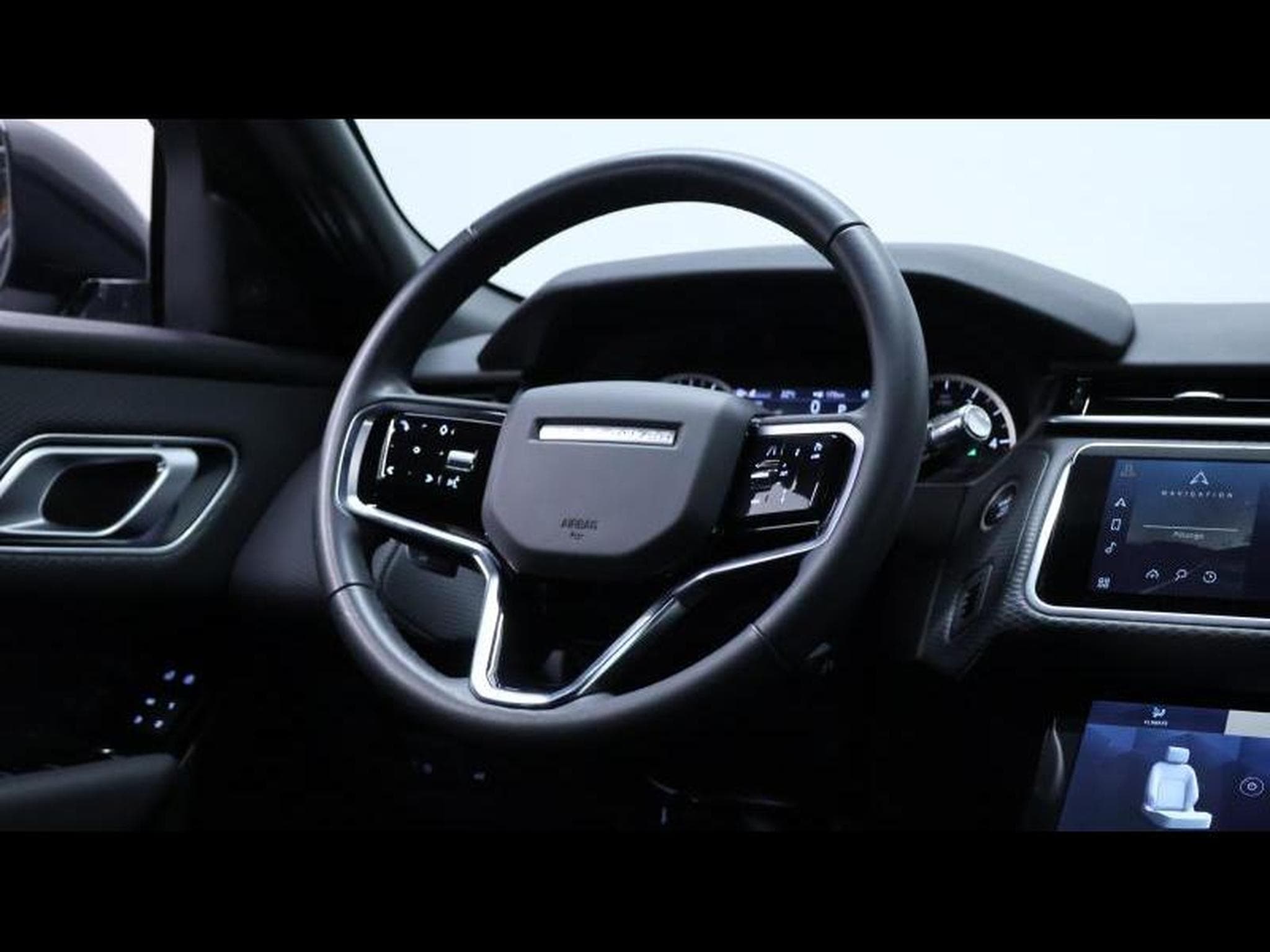 Land-Rover Range Rover Velar D200 S AWD Auto (2023) - Photo 16