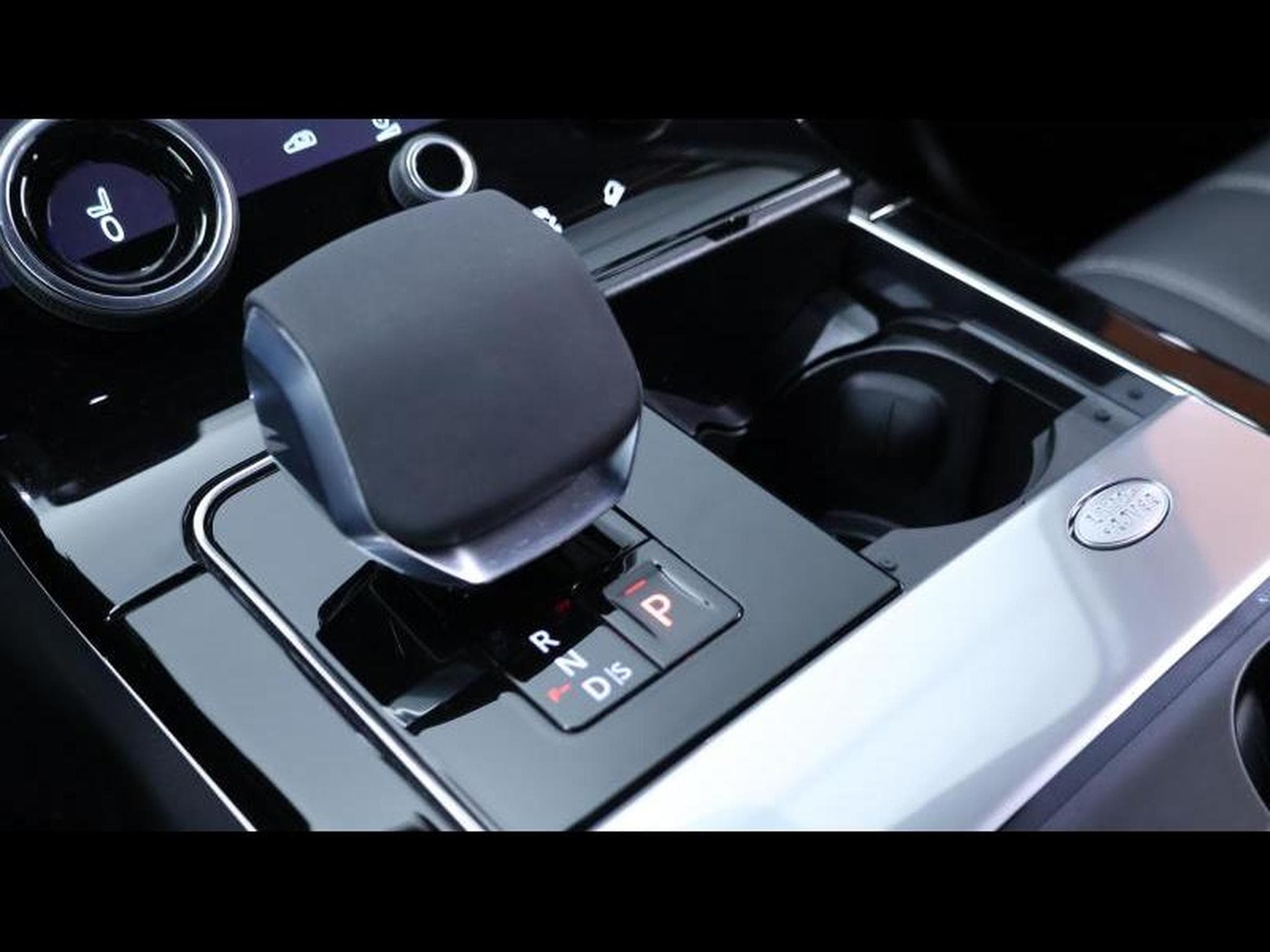 Land-Rover Range Rover Velar D200 S AWD Auto (2023) - Photo 19