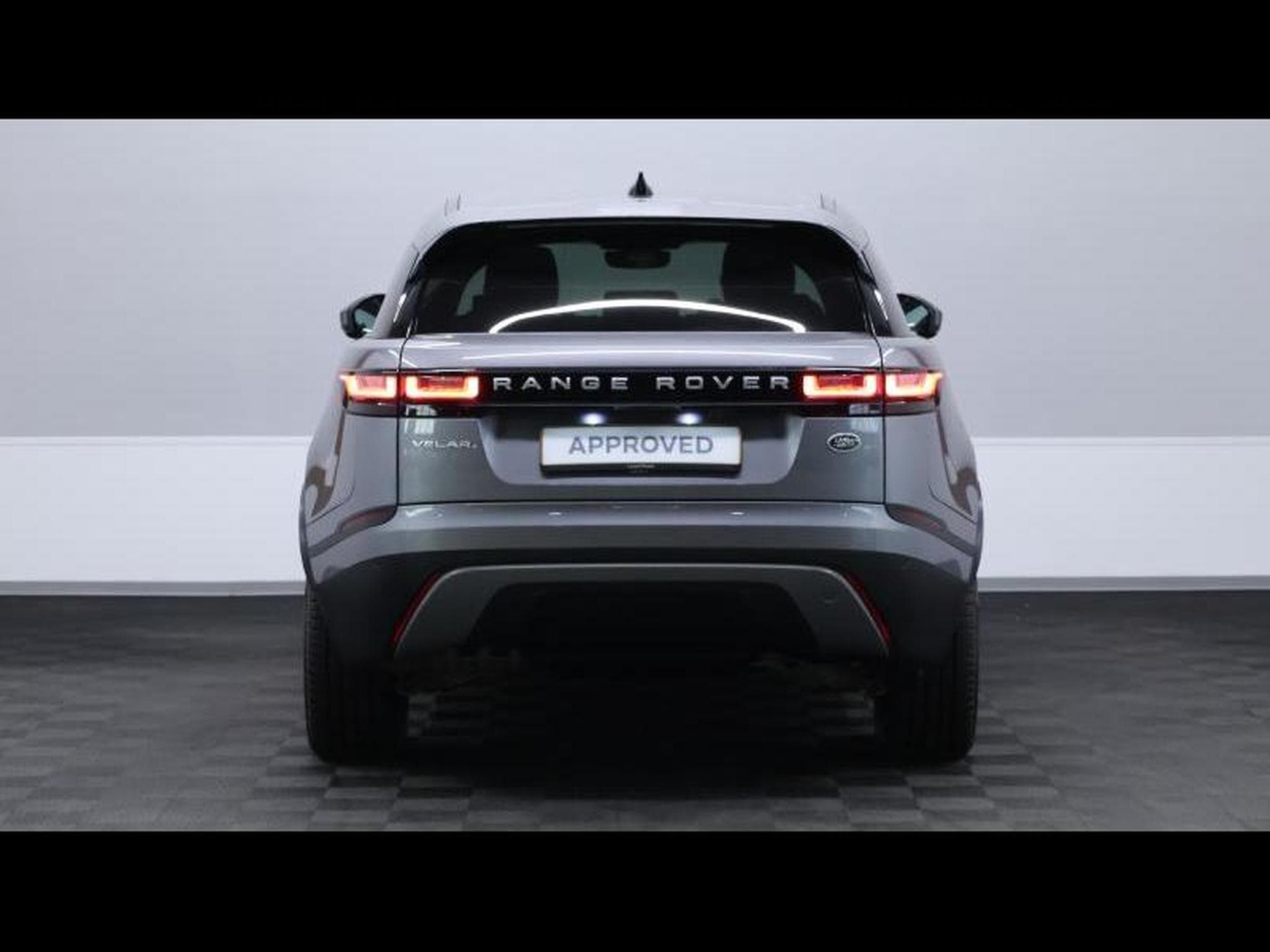 Land-Rover Range Rover Velar D200 S AWD Auto (2023) - Photo 6