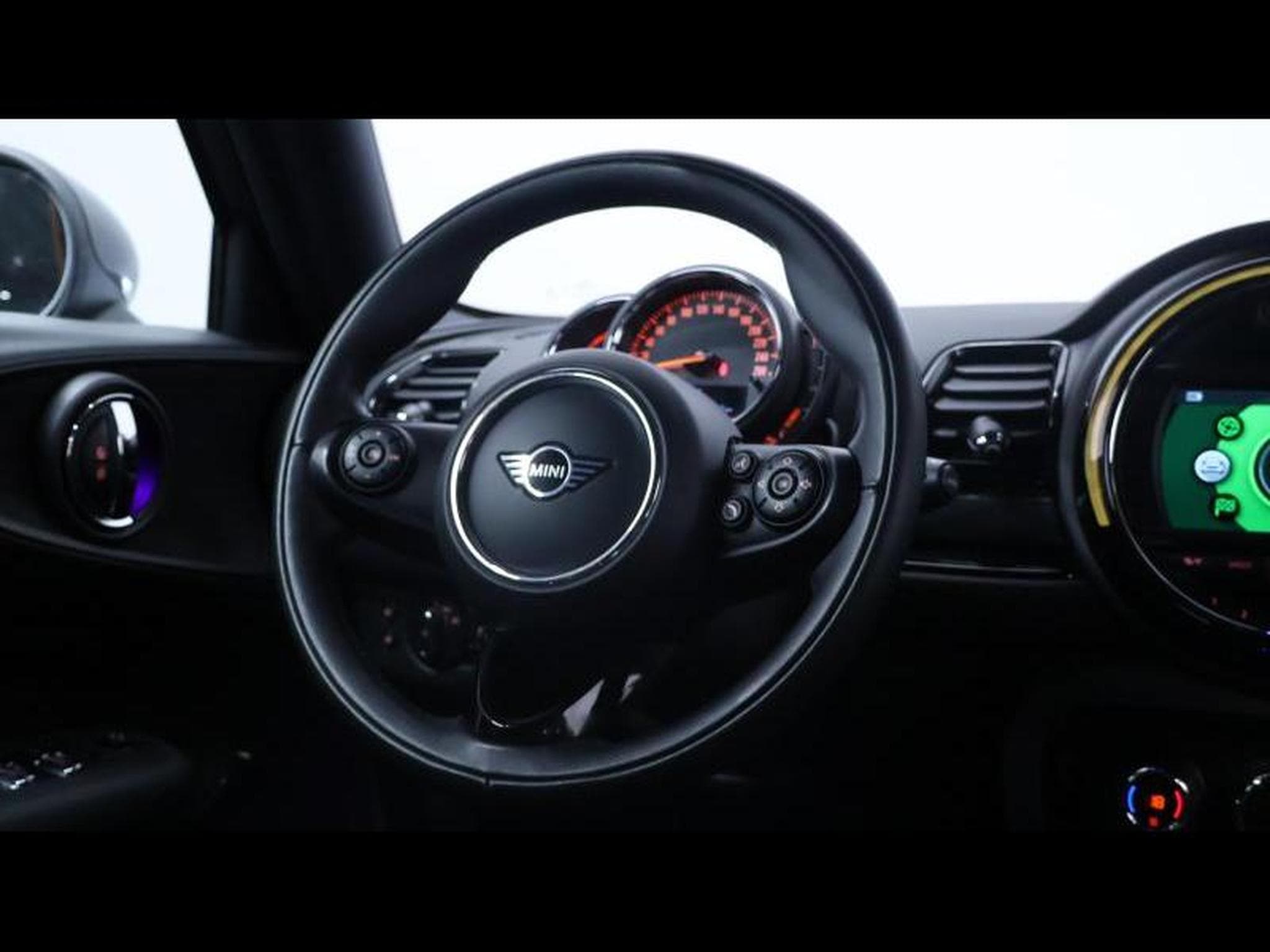 MINI One D Clubman 1.5 Steptronic (2019) - Foto 16