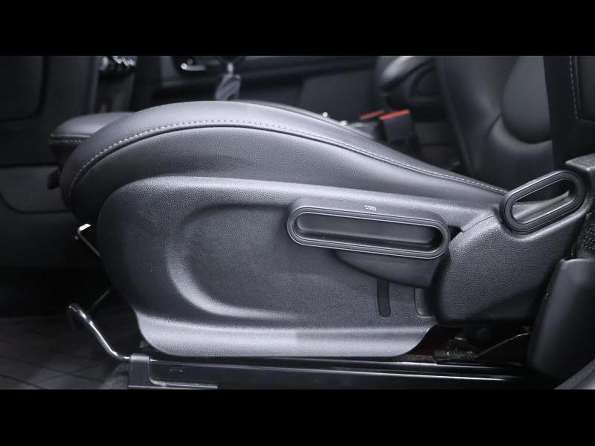 MINI Countryman 1.6 136 cv boite manuelle (2021) - Photo 26
