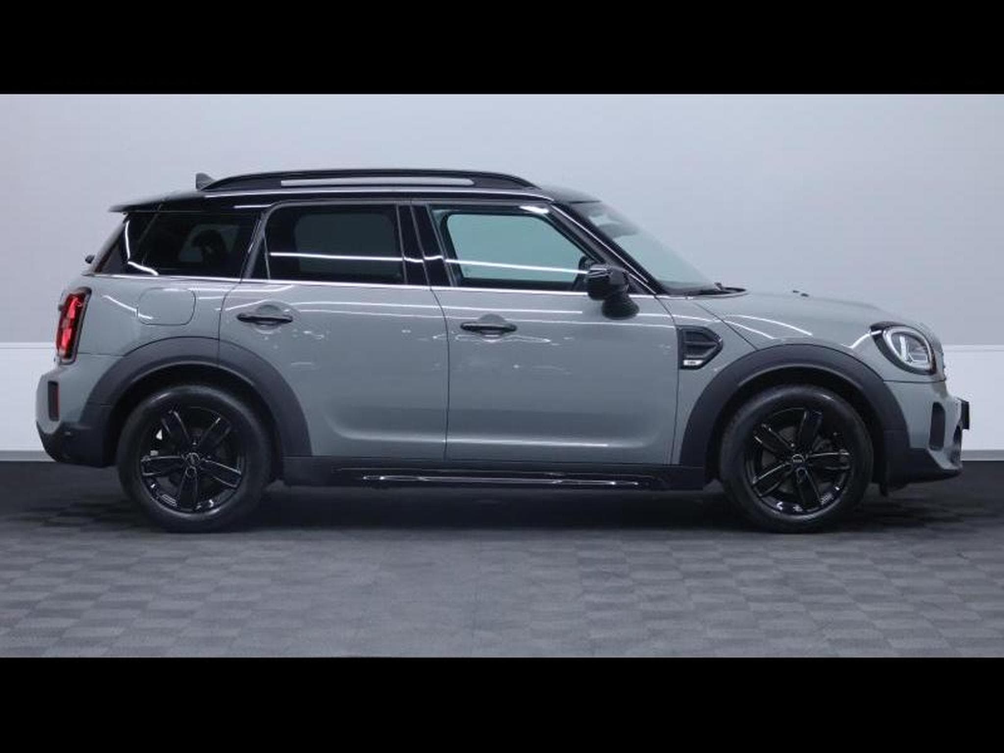 MINI Countryman 1.6 136 cv boite manuelle (2021) - Photo 4