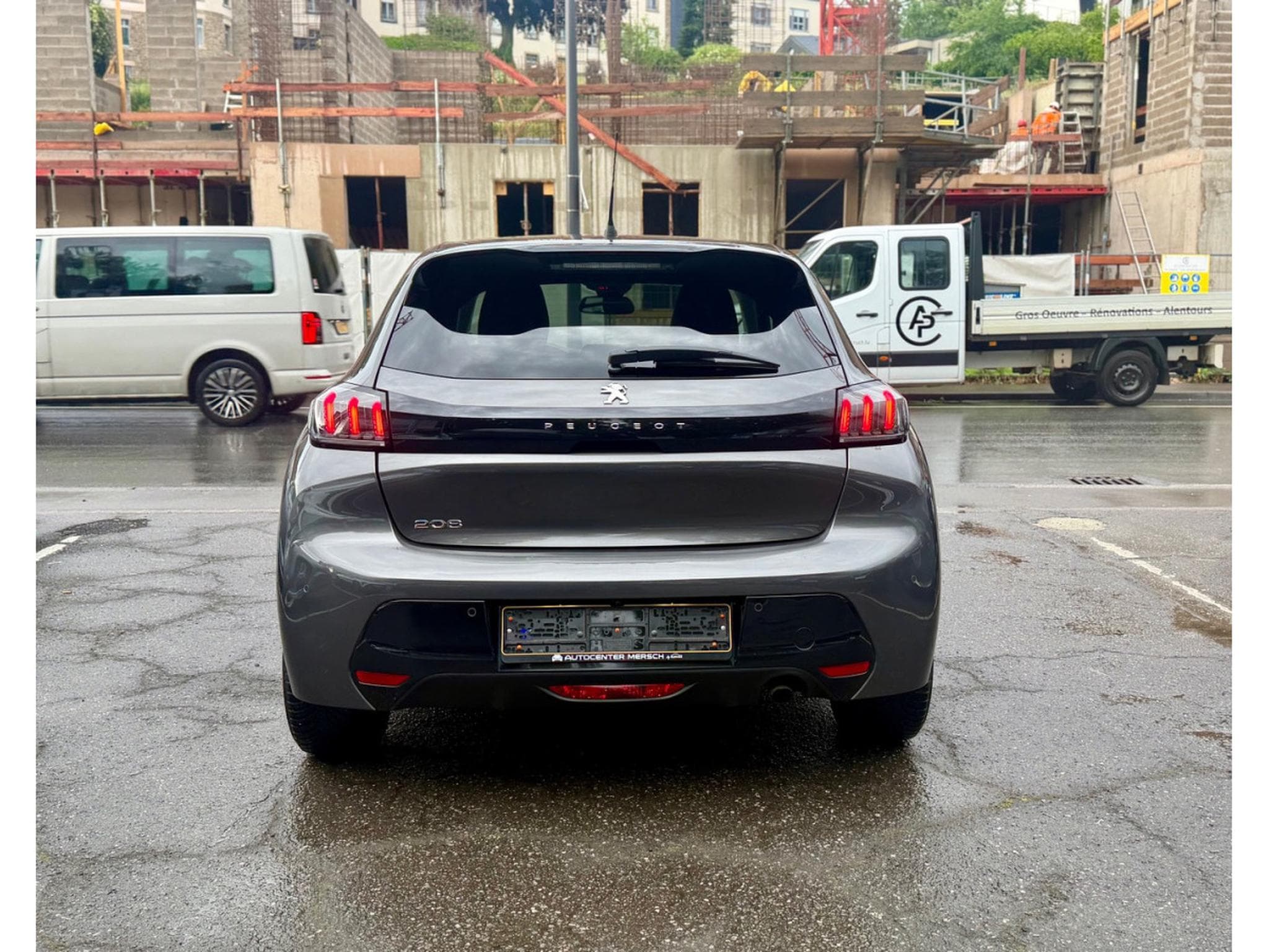 Peugeot 208 1.2 PureTech 100 EAT8 Allure (2022) - Photo 5