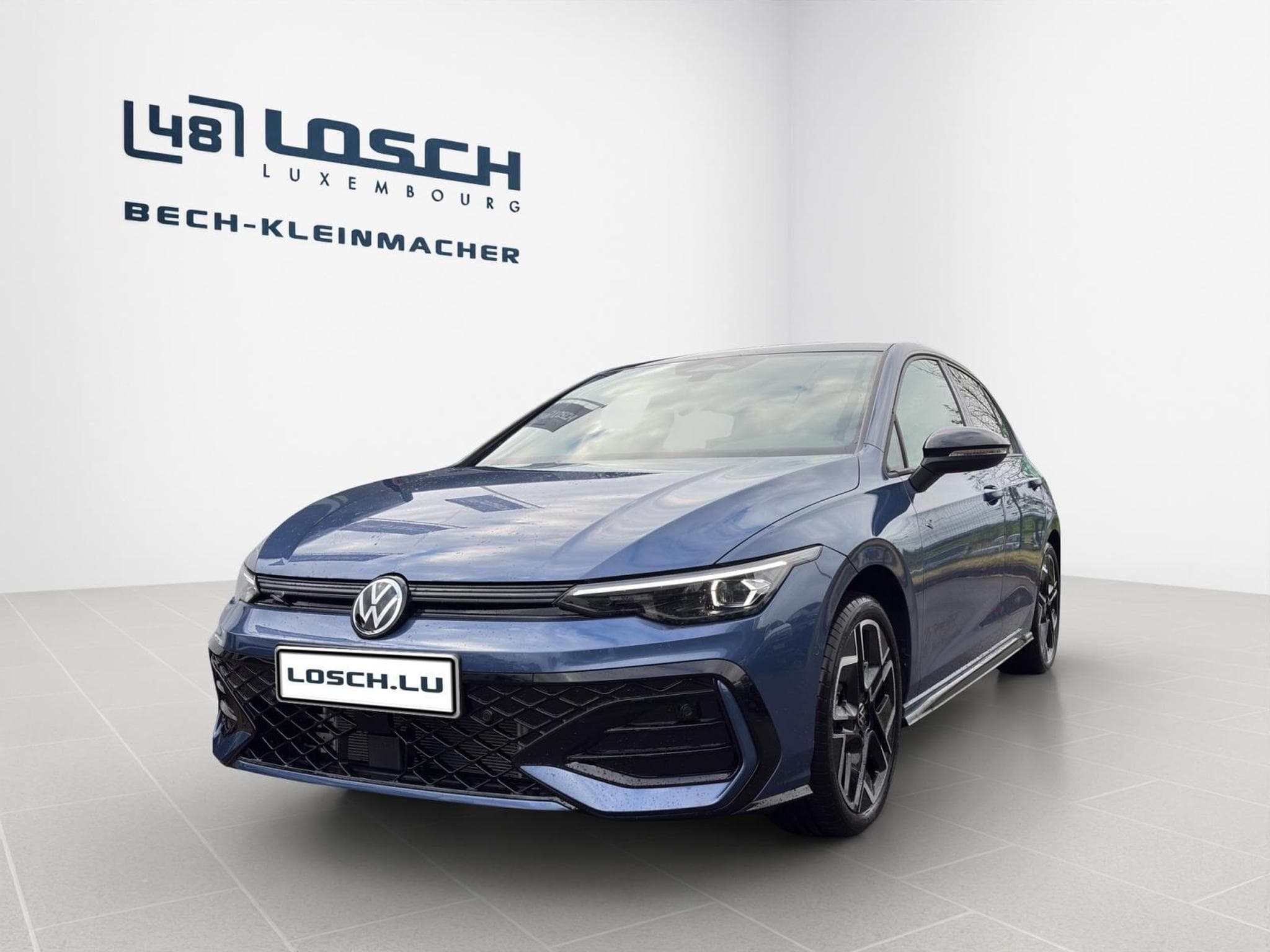 VW Golf R-Line (2026) - Photo 1