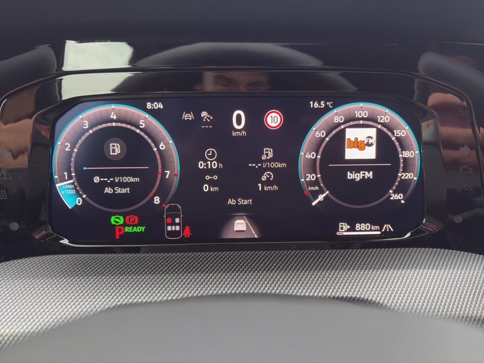 VW Golf R-Line (2026) - Photo 11