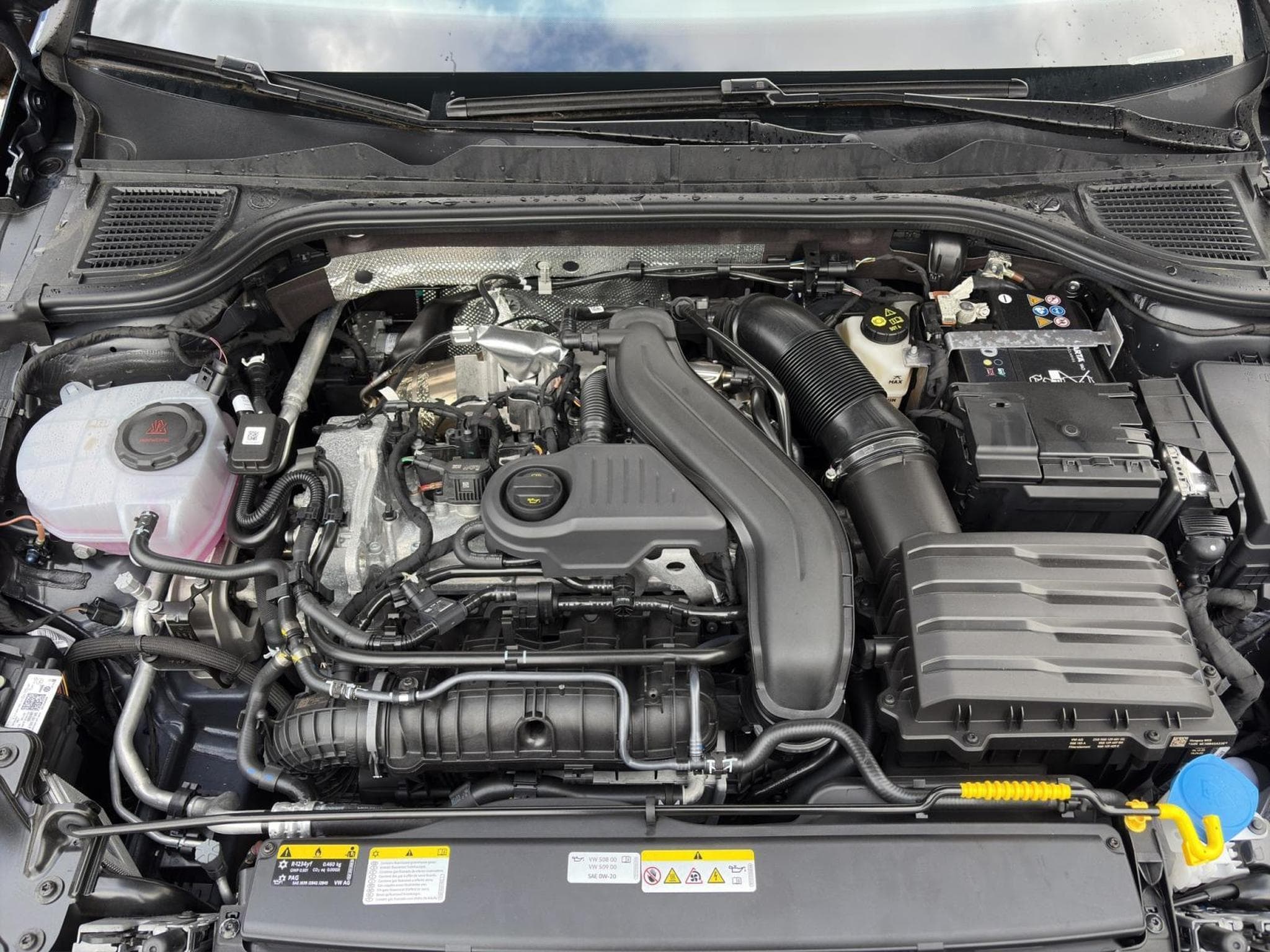 VW Golf R-Line (2026) - Photo 12