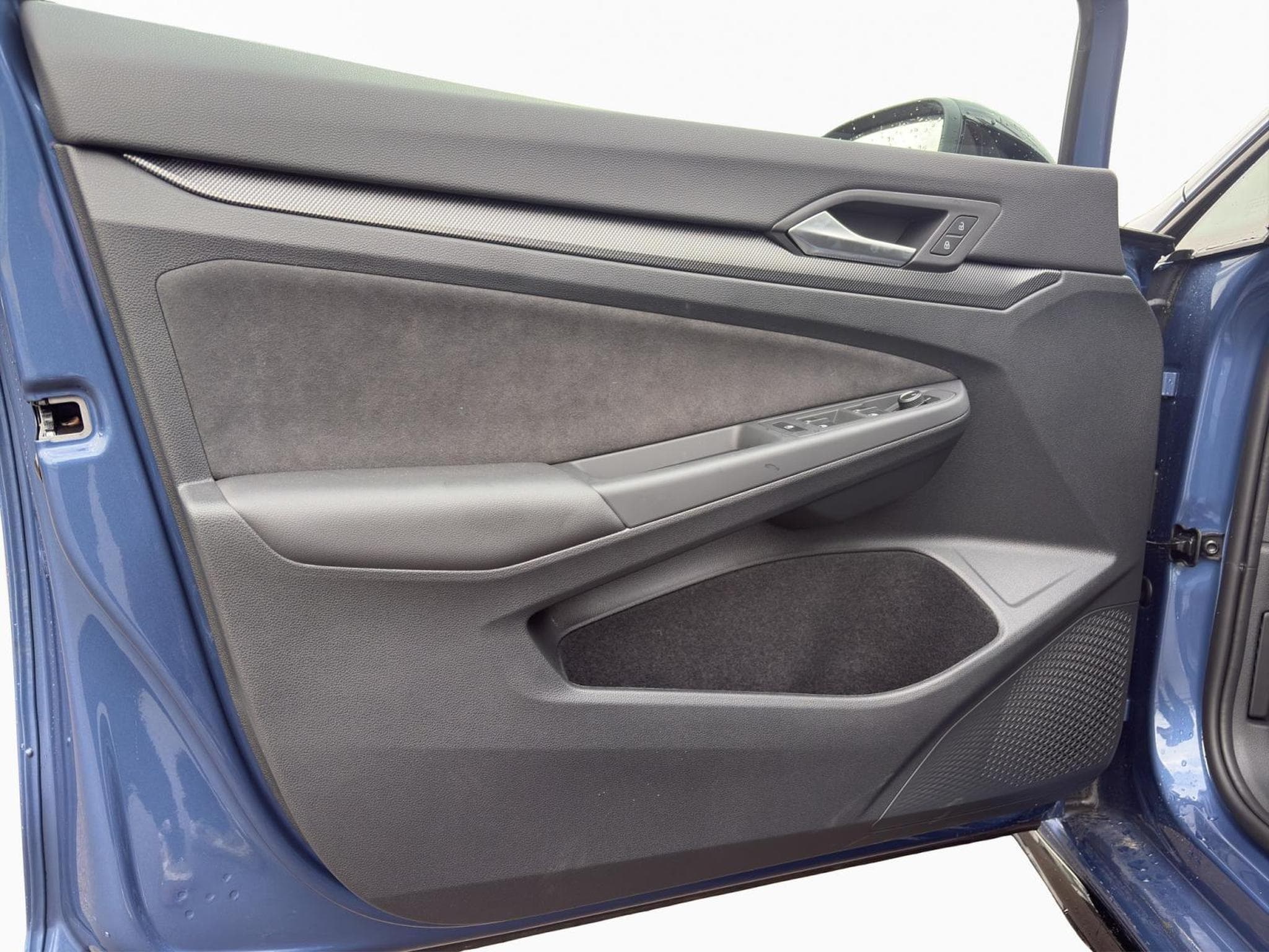 VW Golf R-Line (2026) - Photo 13