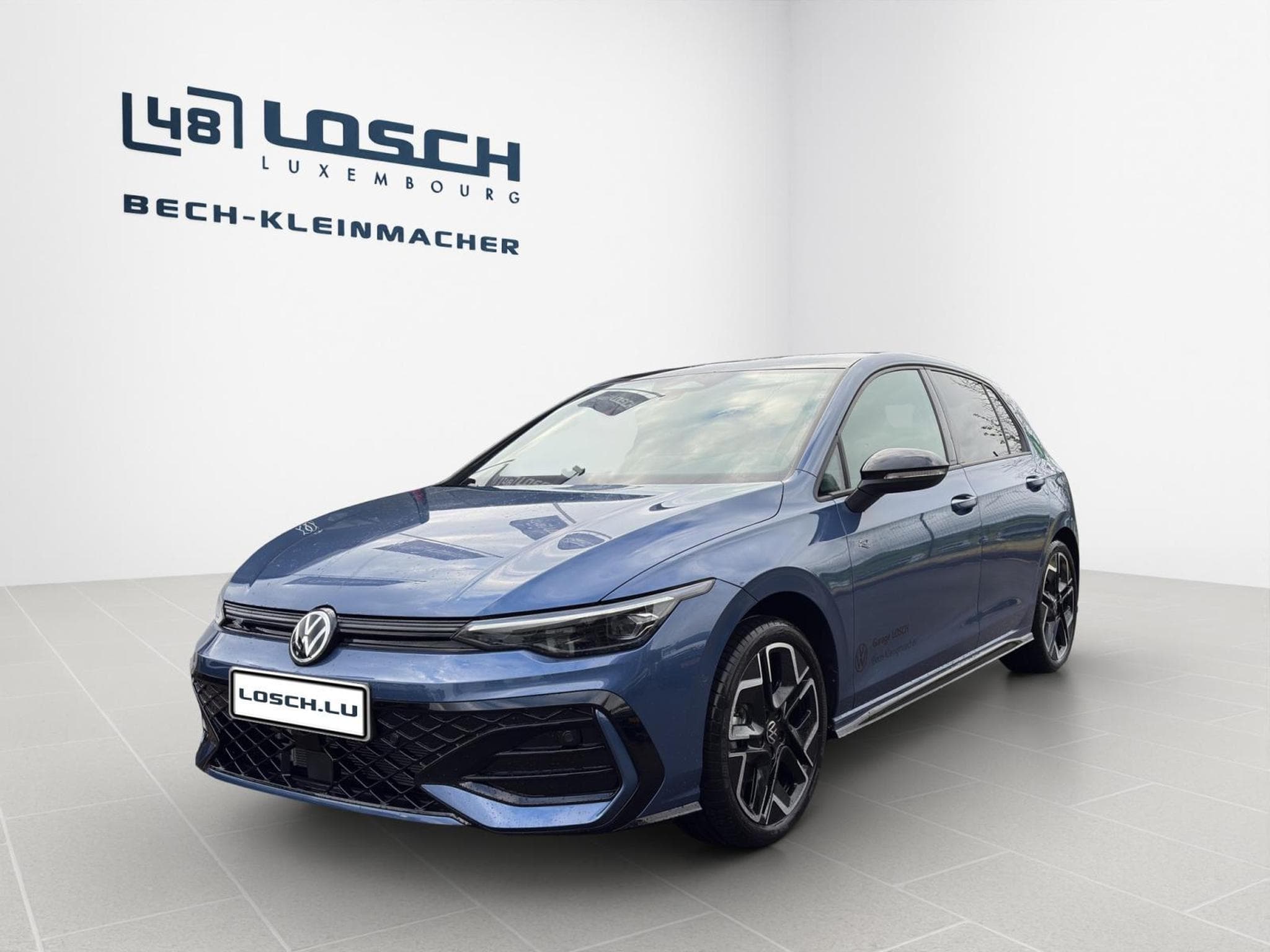 VW Golf R-Line (2026) - Photo 2