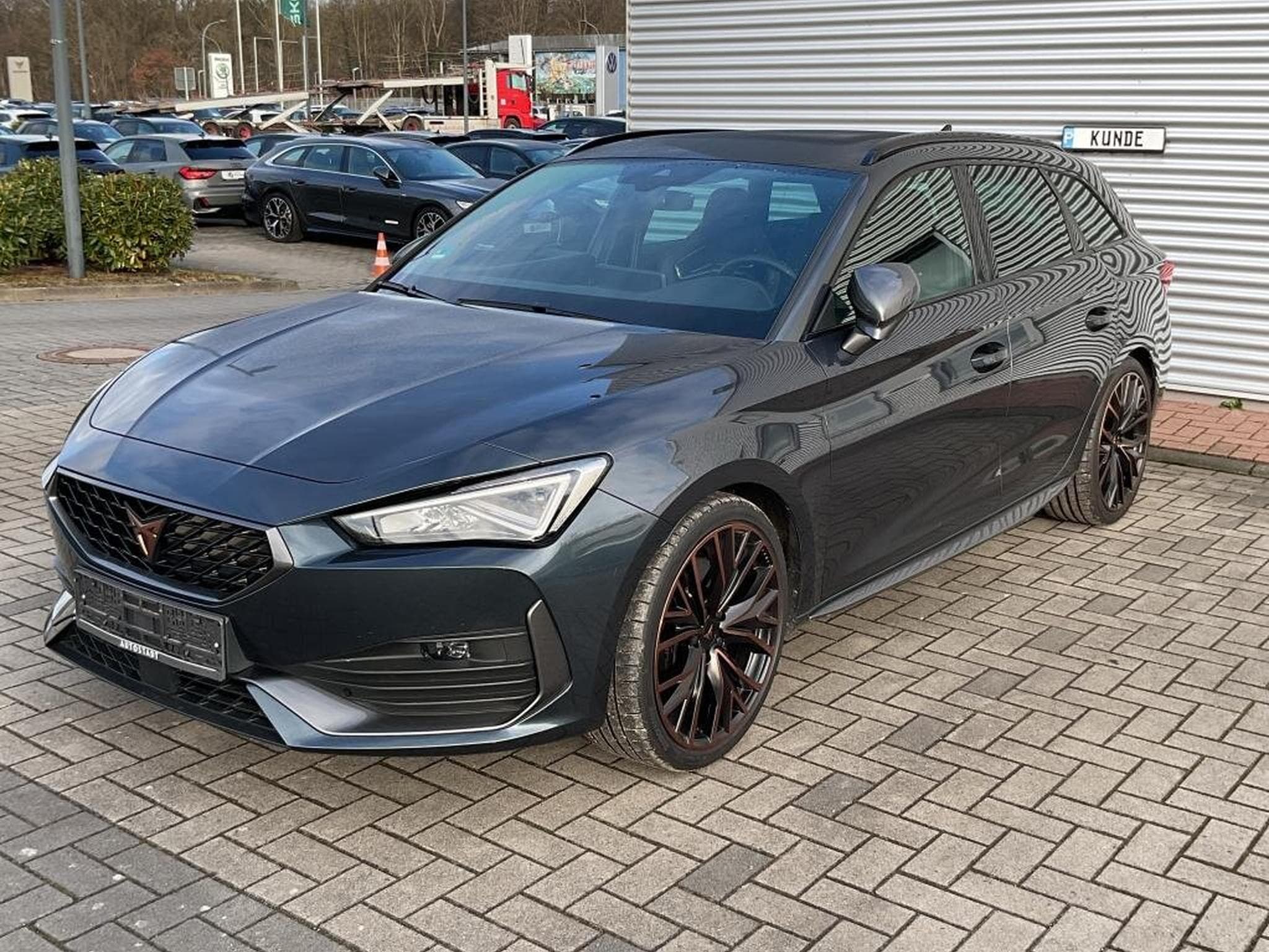 Cupra Leon SP VZ CUP 2.0 TSI 300 CH (2024) - Foto 1