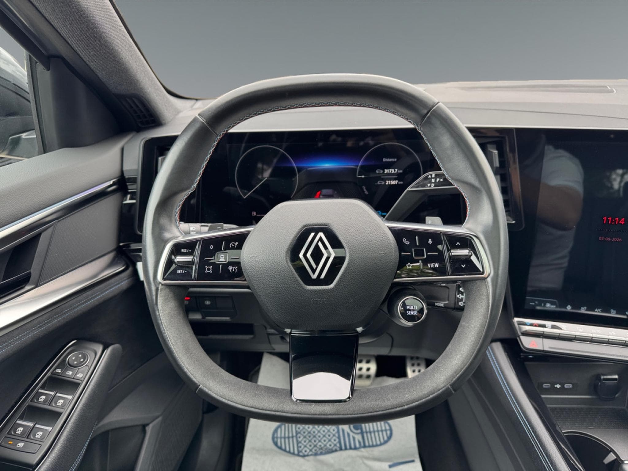 Renault Austral Iconic Esprit Alpine (2023) - Foto 13