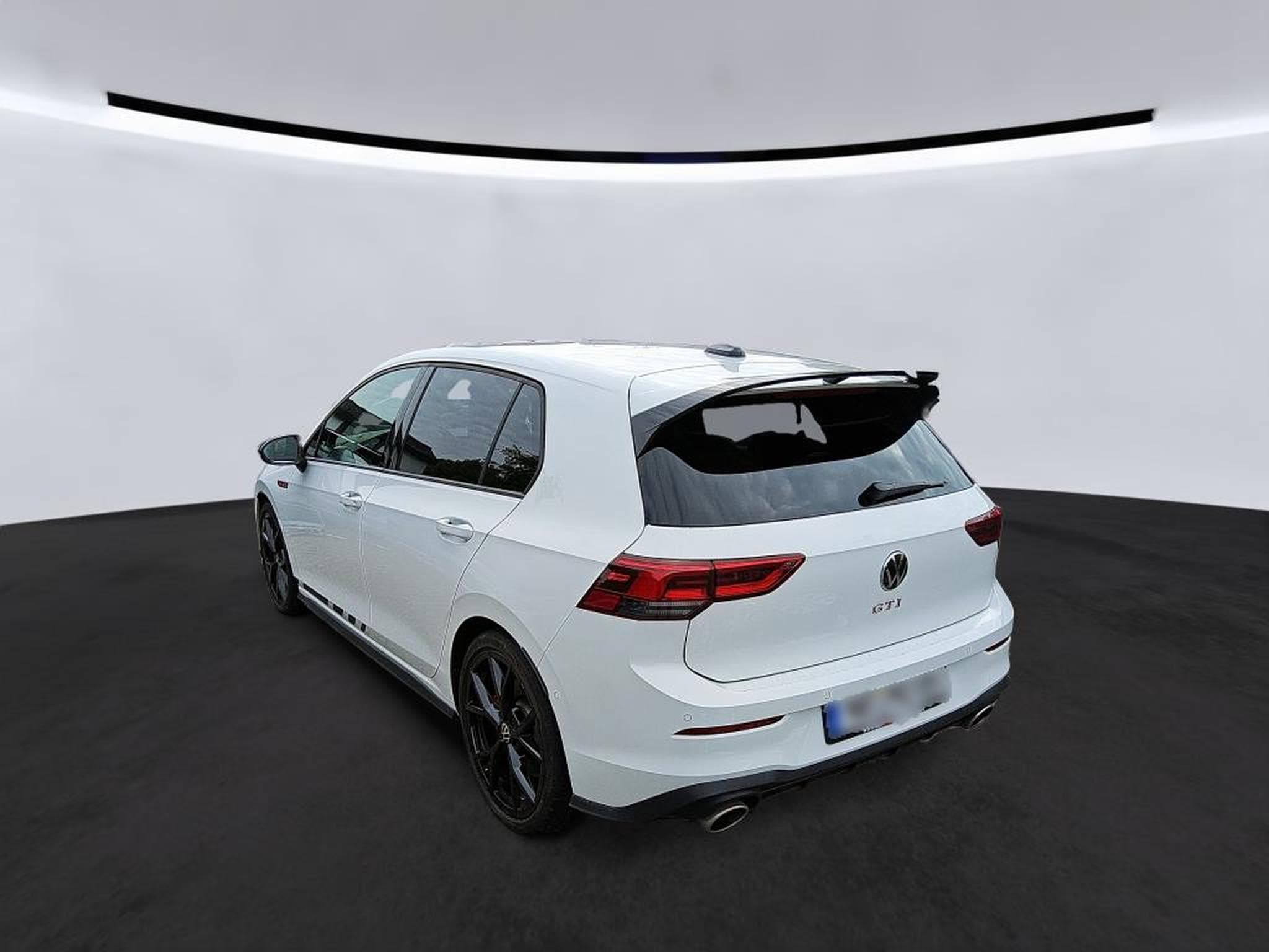 VW Golf GTI Clubsport 2.0 TSI 300 CV DSG7 *ACC* *SIEGES CHAUFF* BLAC (2024) - Foto 4