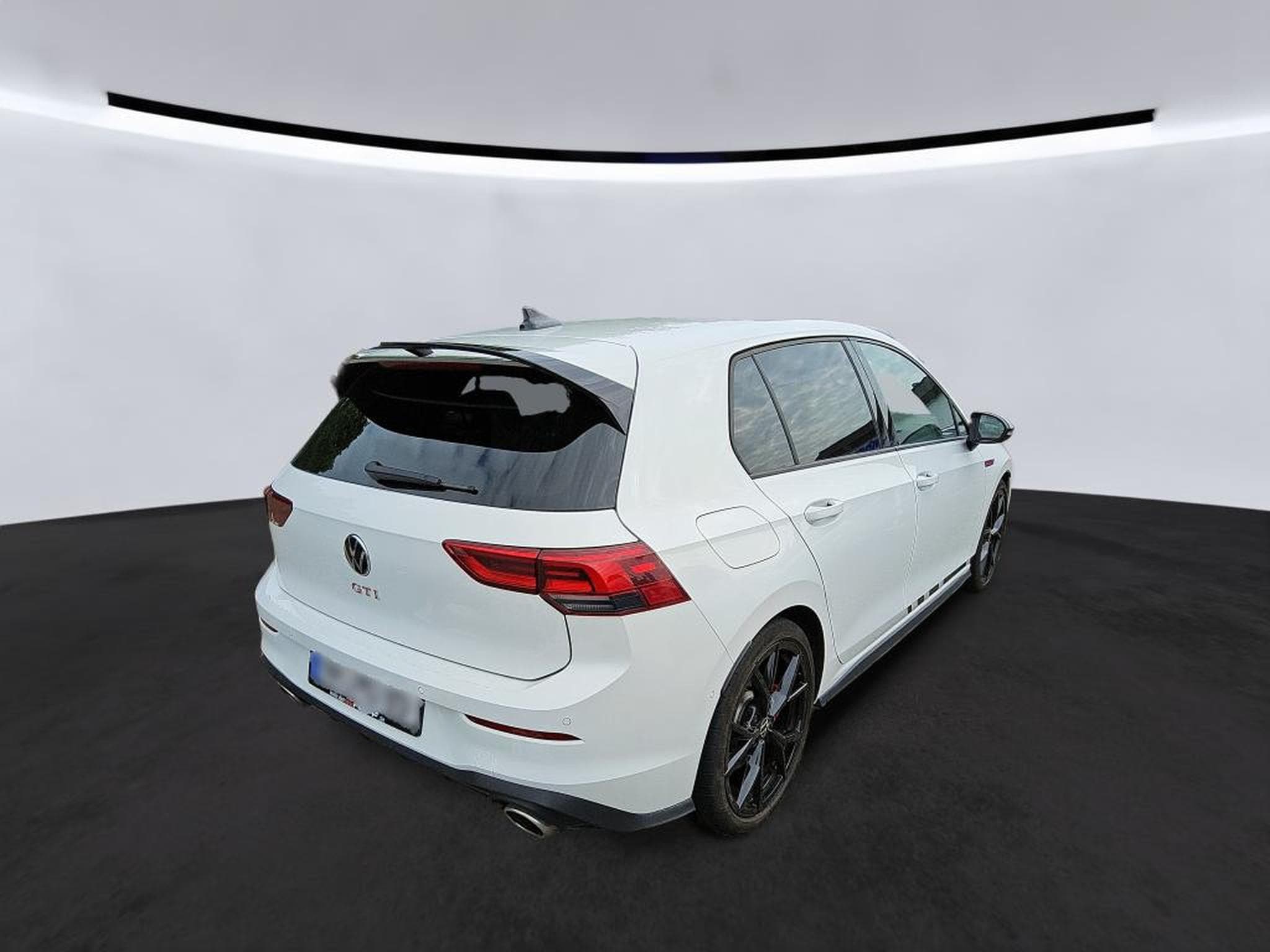 VW Golf GTI Clubsport 2.0 TSI 300 CV DSG7 *ACC* *SIEGES CHAUFF* BLAC (2024) - Foto 5