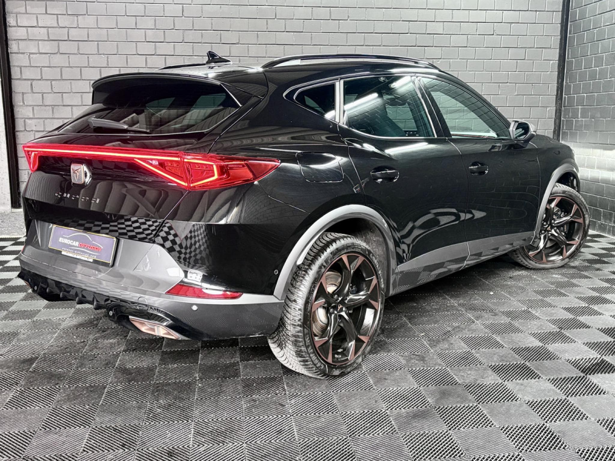 Cupra Formentor VZ 245CV eHybrid DSG6 *VSS* *ACC* 360°* (2022) - Foto 6