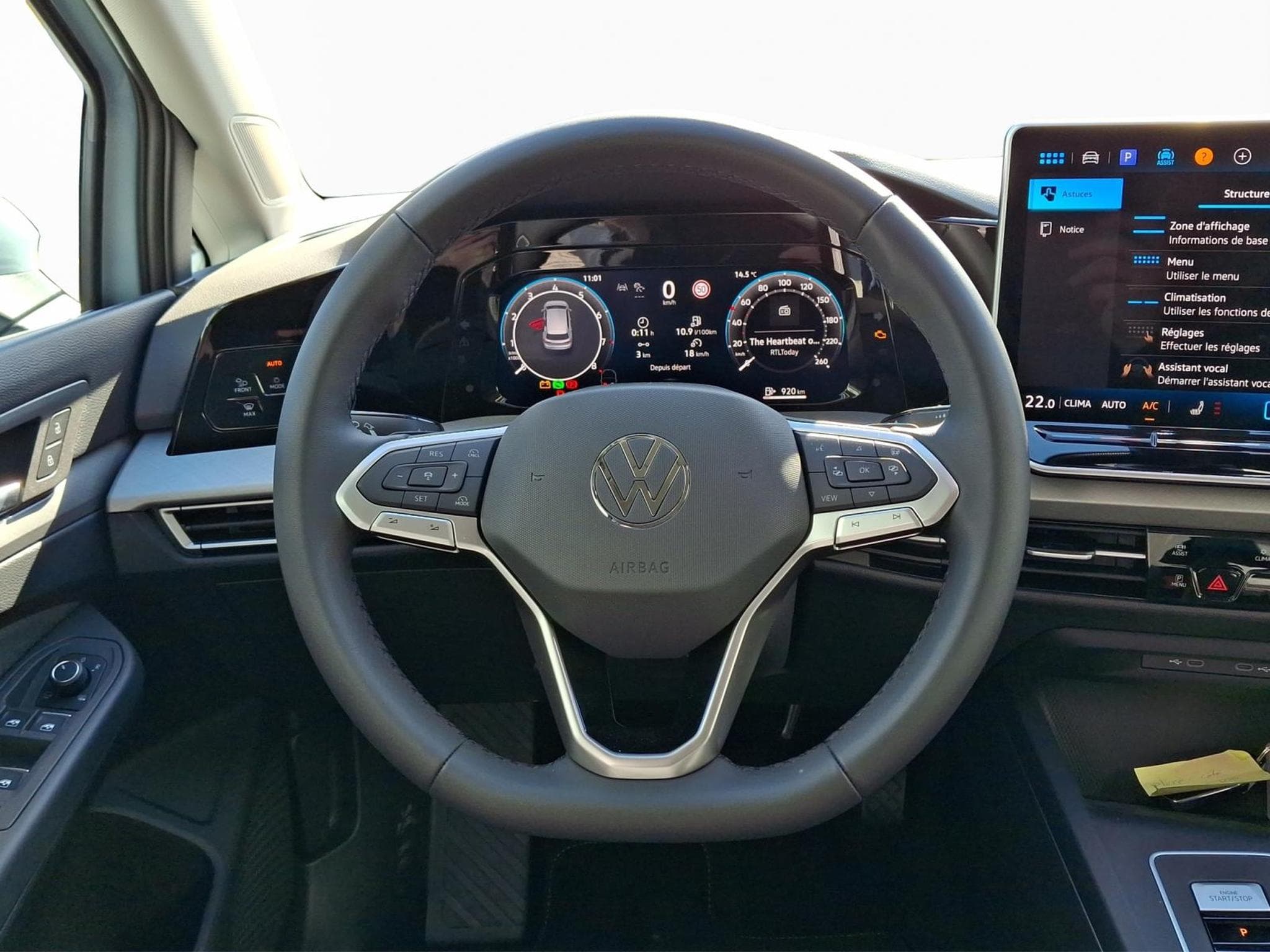 VW Golf Life (2026) - Photo 11