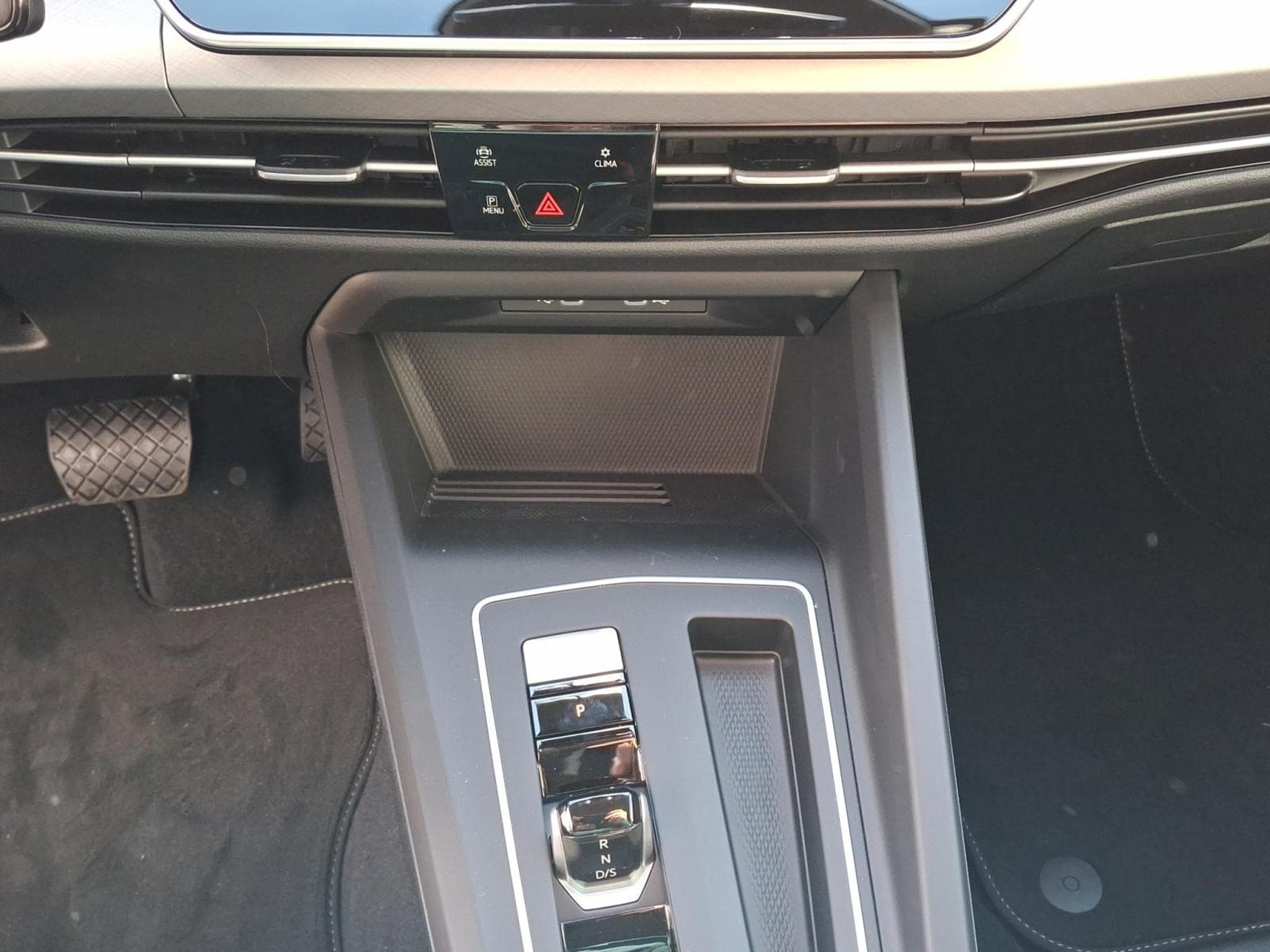 VW Golf Life (2026) - Photo 14