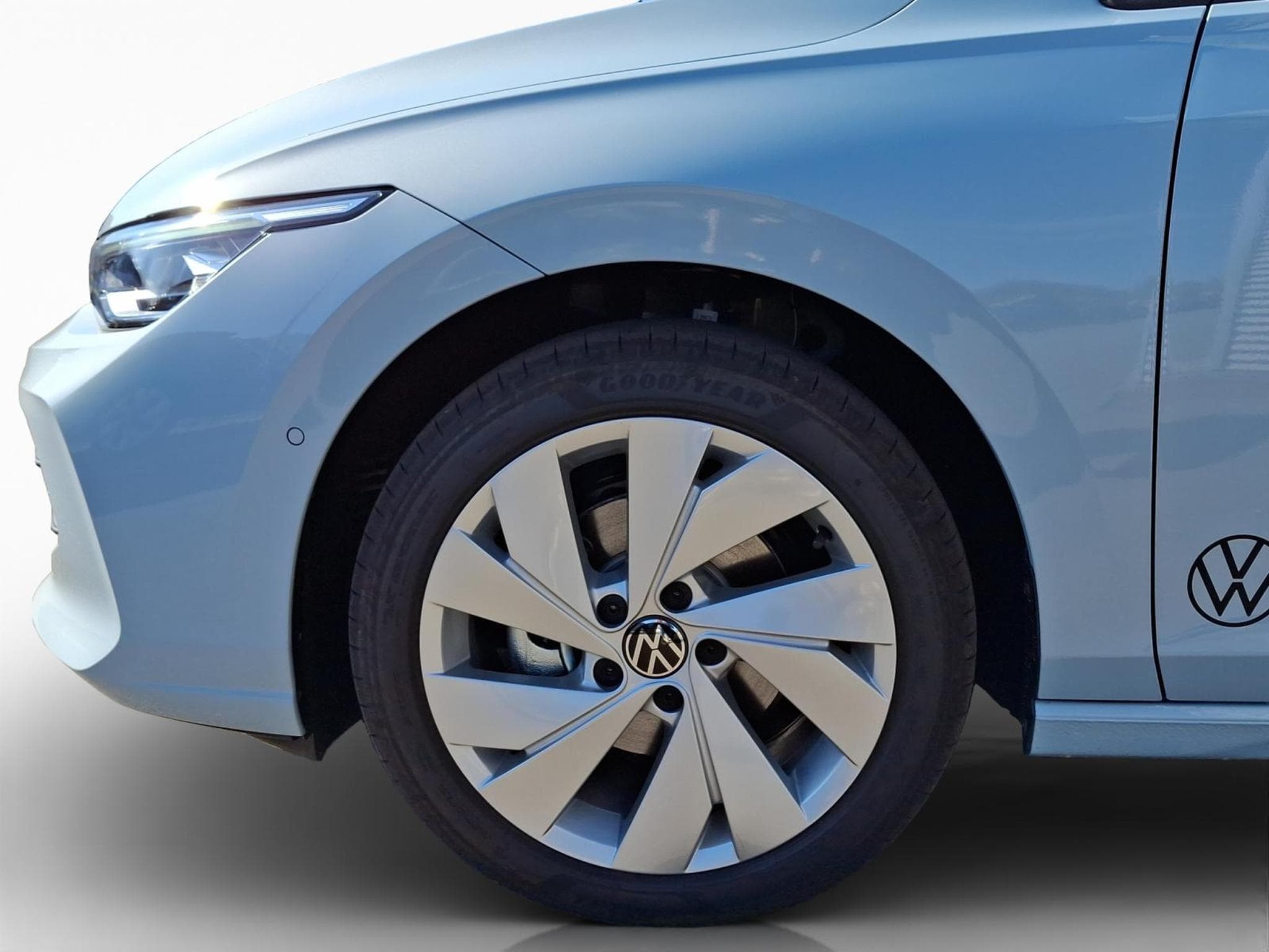 VW Golf Life (2026) - Photo 8