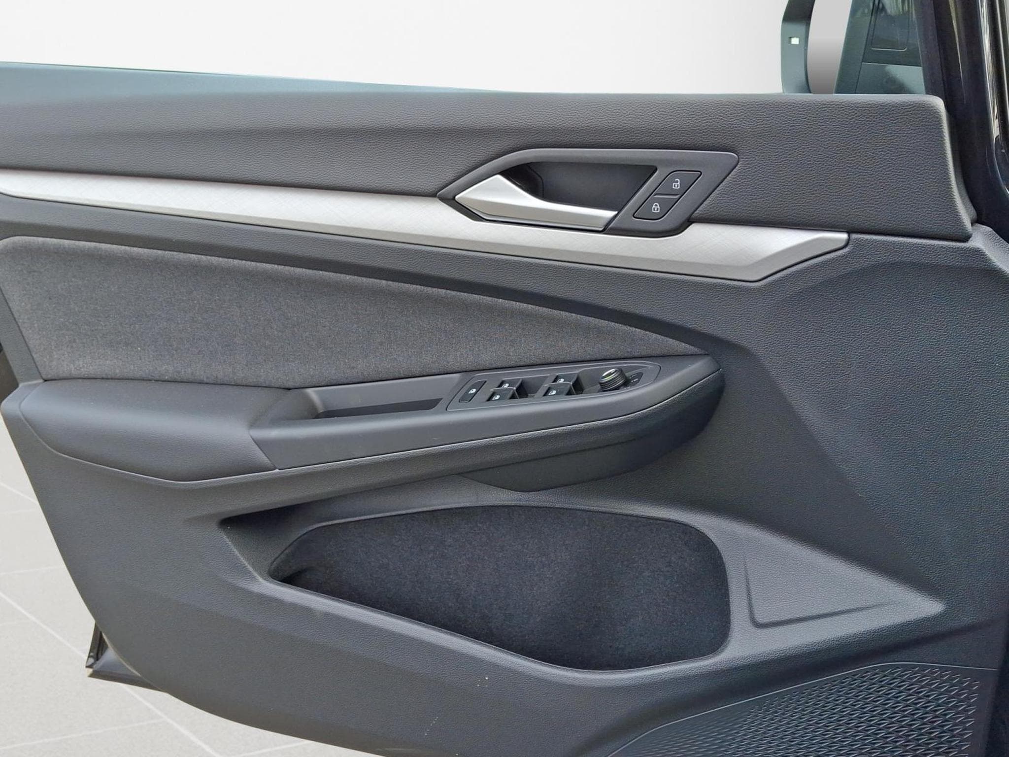 VW Golf Life (2026) - Photo 16