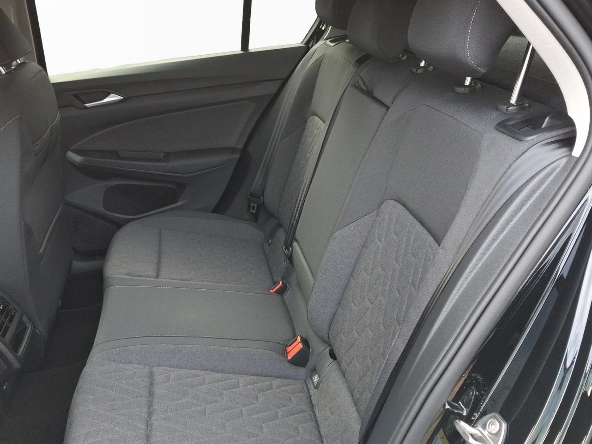 VW Golf Life (2026) - Photo 18