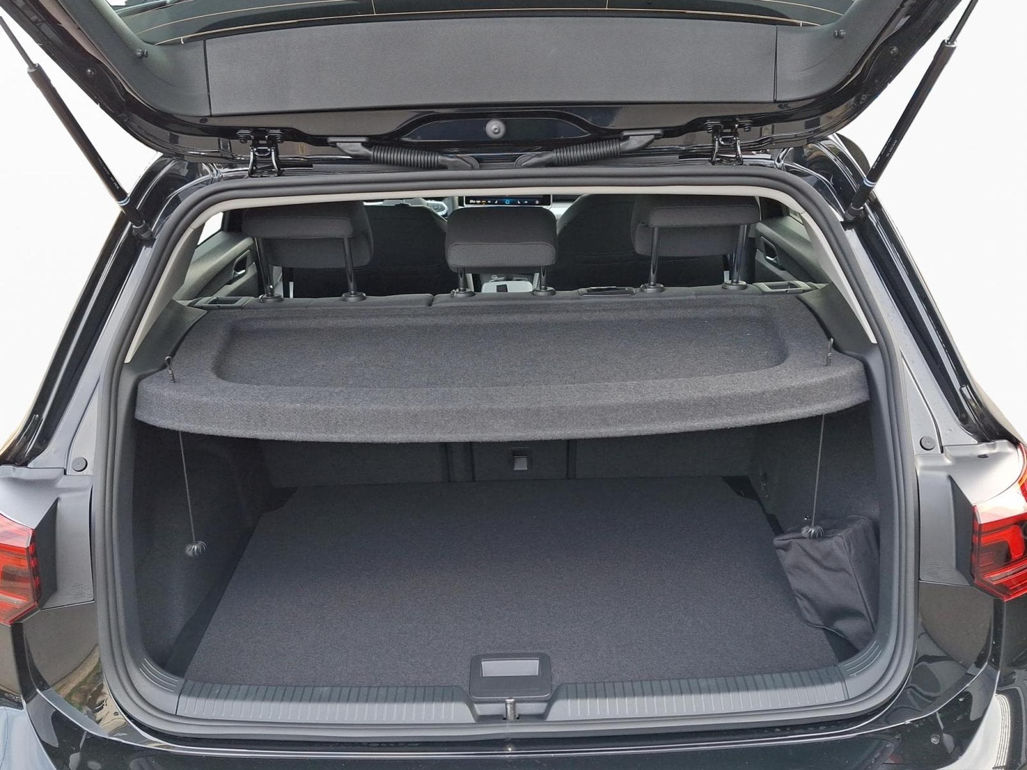 VW Golf Life (2026) - Photo 19