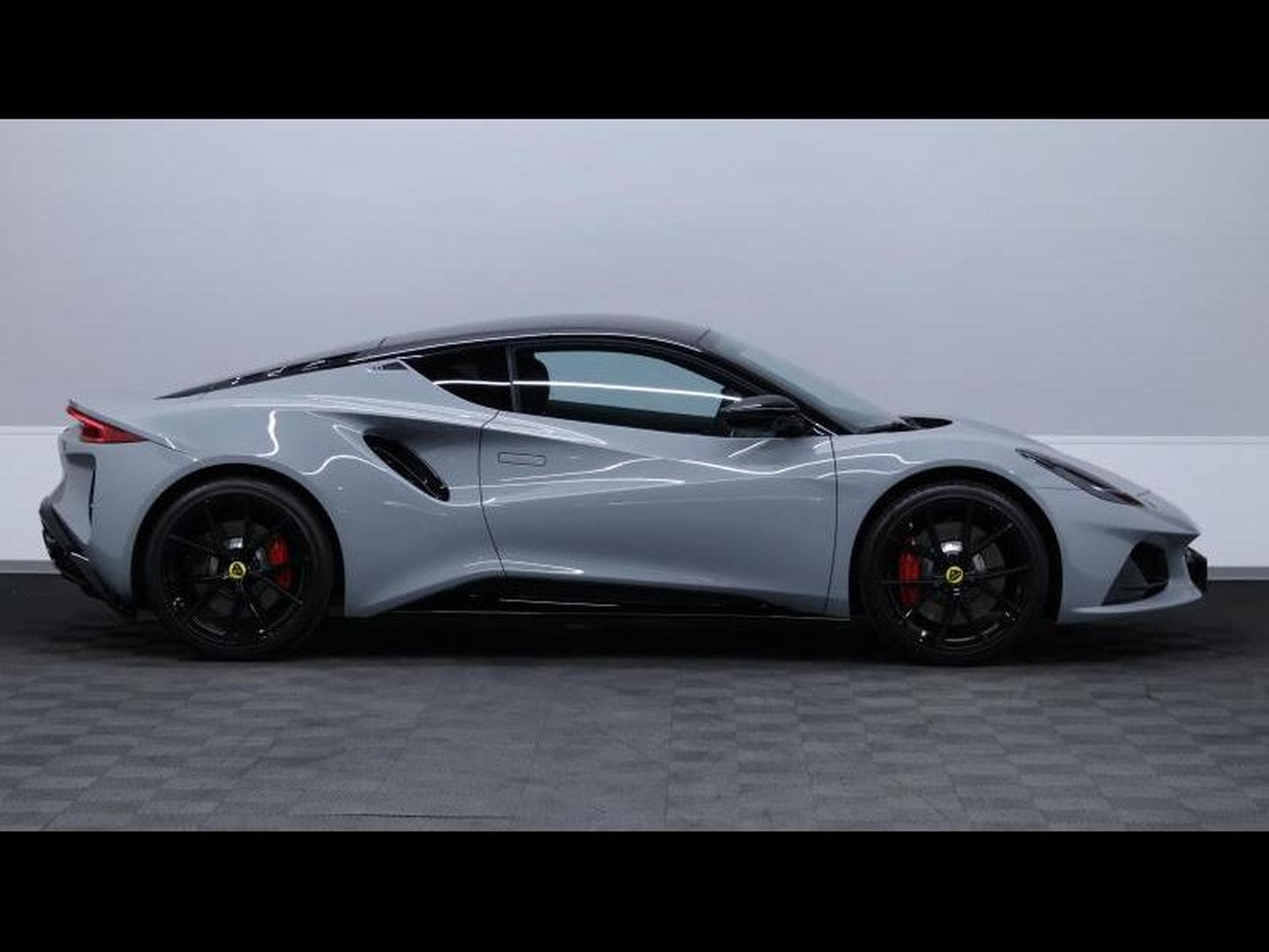 Lotus Emira 2i4 364 First Edition DCT8 (2024) - Foto 4