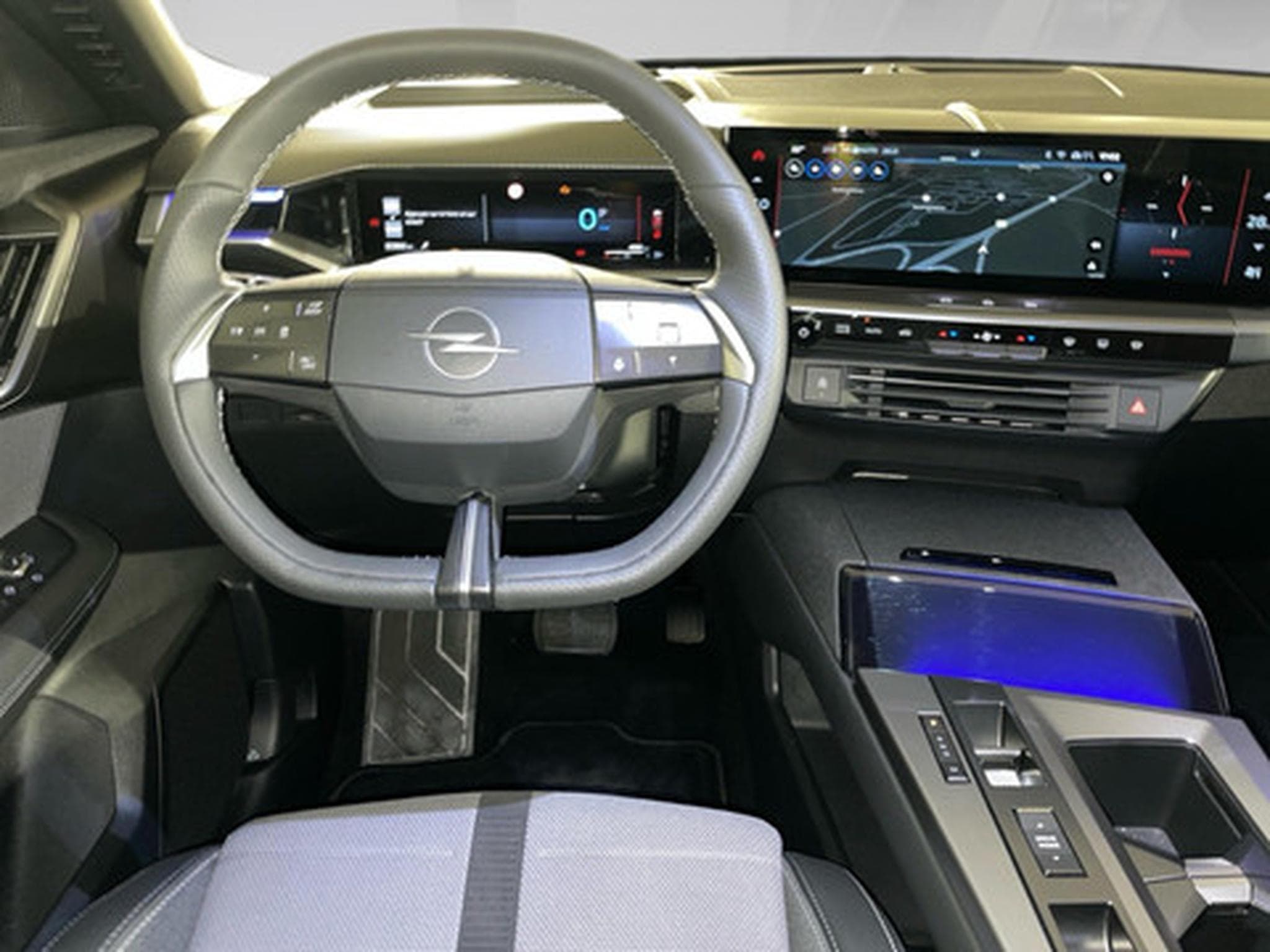 Opel Grandland 1.2 Turbo S/S Hybrid GS (2025) - Photo 6