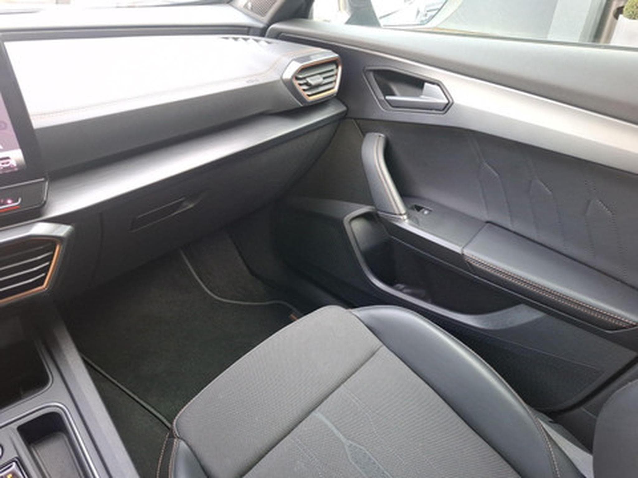 Cupra Formentor 2.0 TSI 4Drive 228kW DSG VZ (2020) - Photo 9