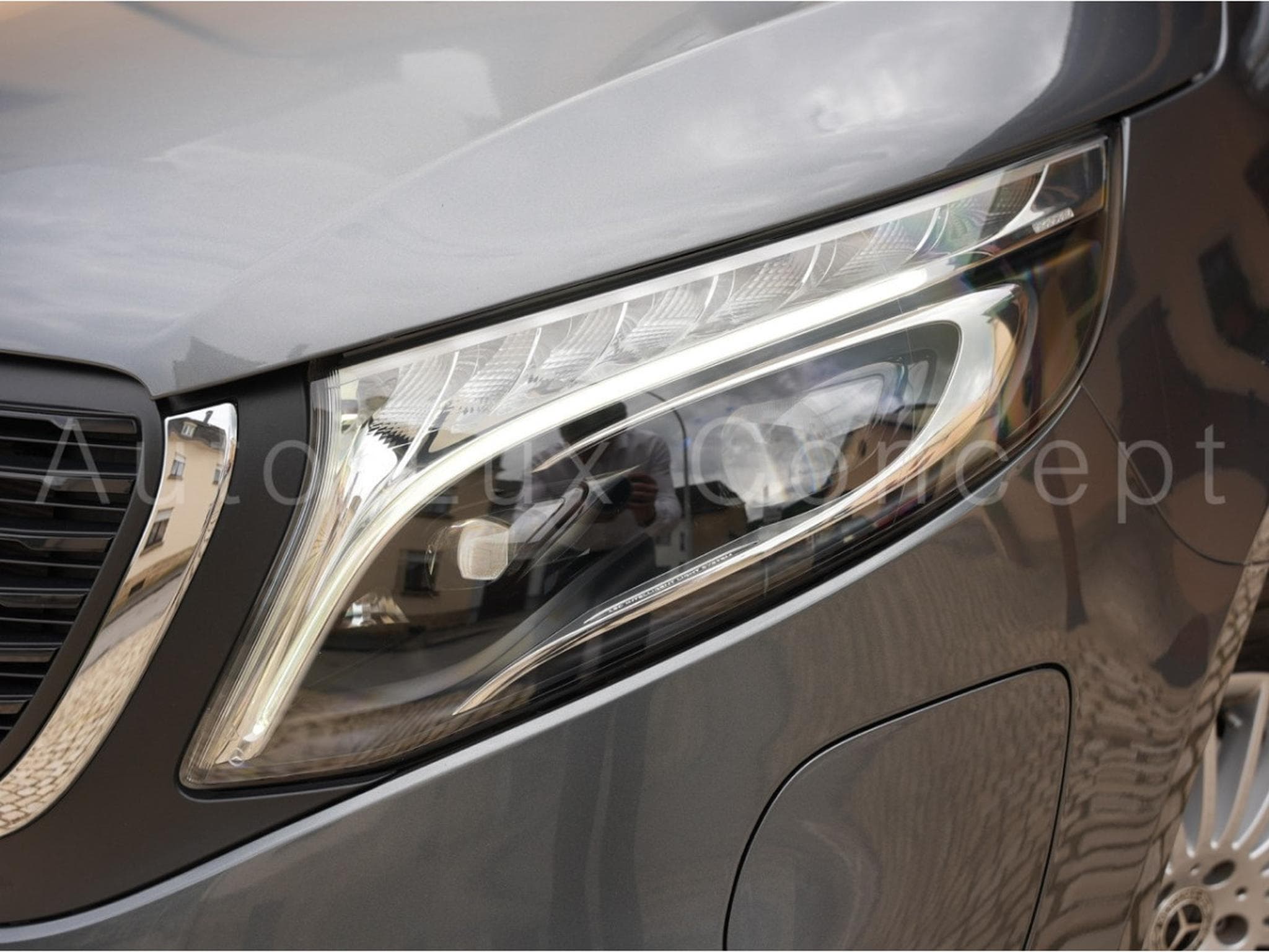 Mercedes EQV 300 AVANTGARDE Line Extralang (2020) - Photo 10