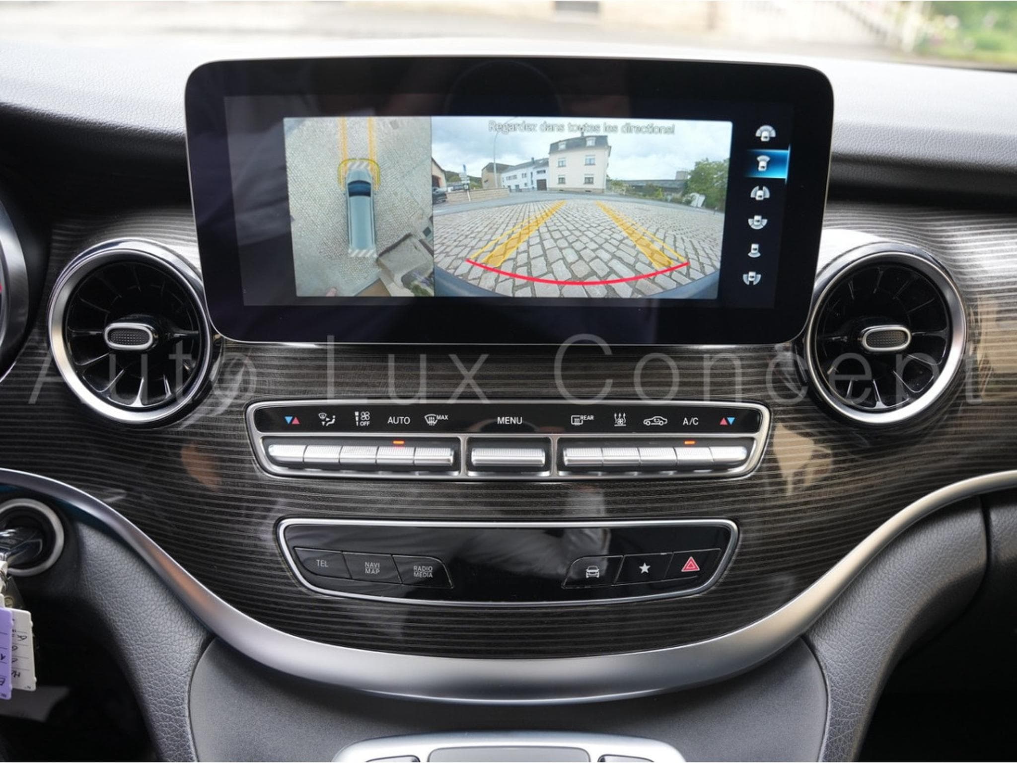 Mercedes EQV 300 AVANTGARDE Line Extralang (2020) - Photo 19