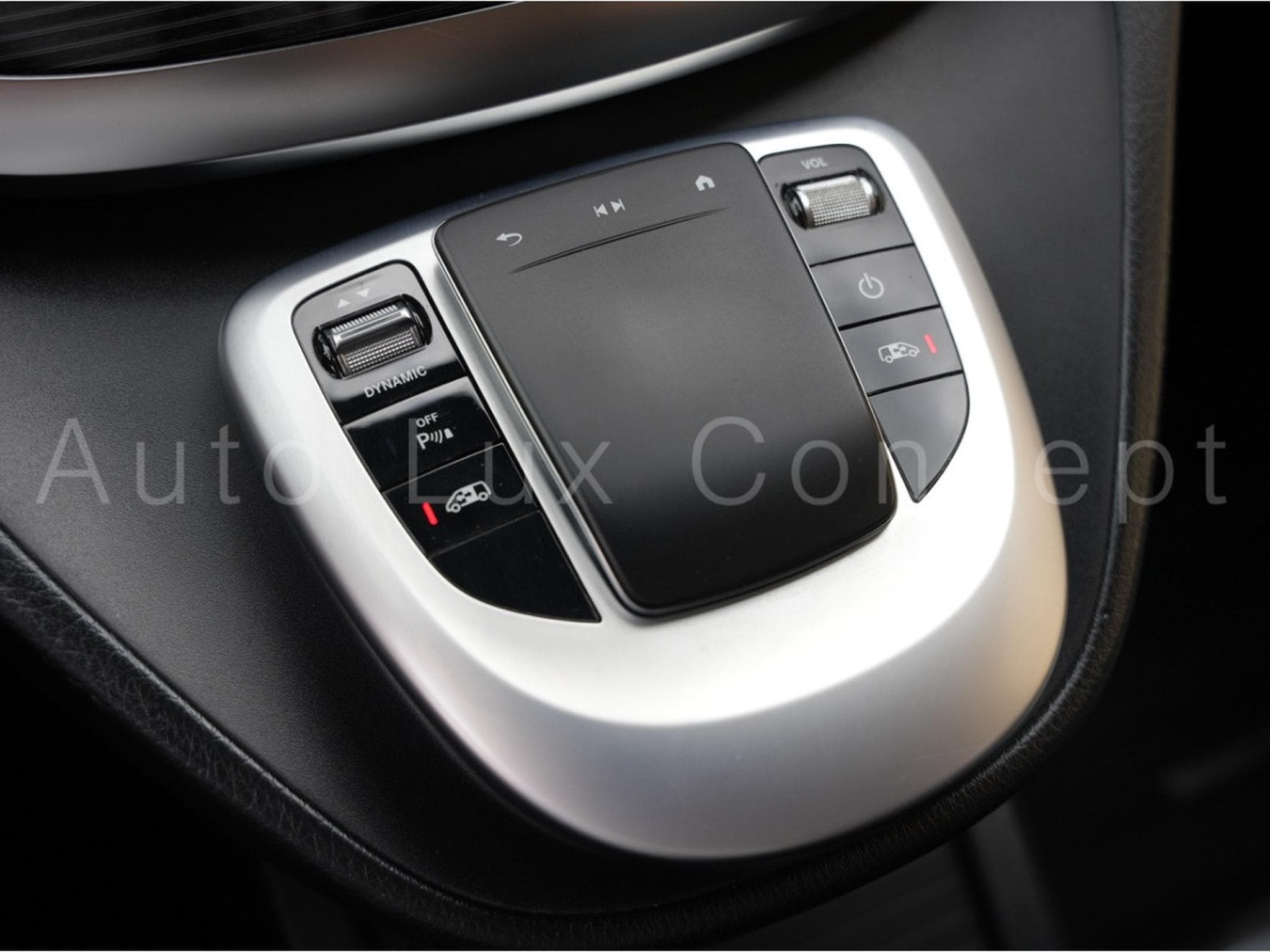 Mercedes EQV 300 AVANTGARDE Line Extralang (2020) - Photo 22