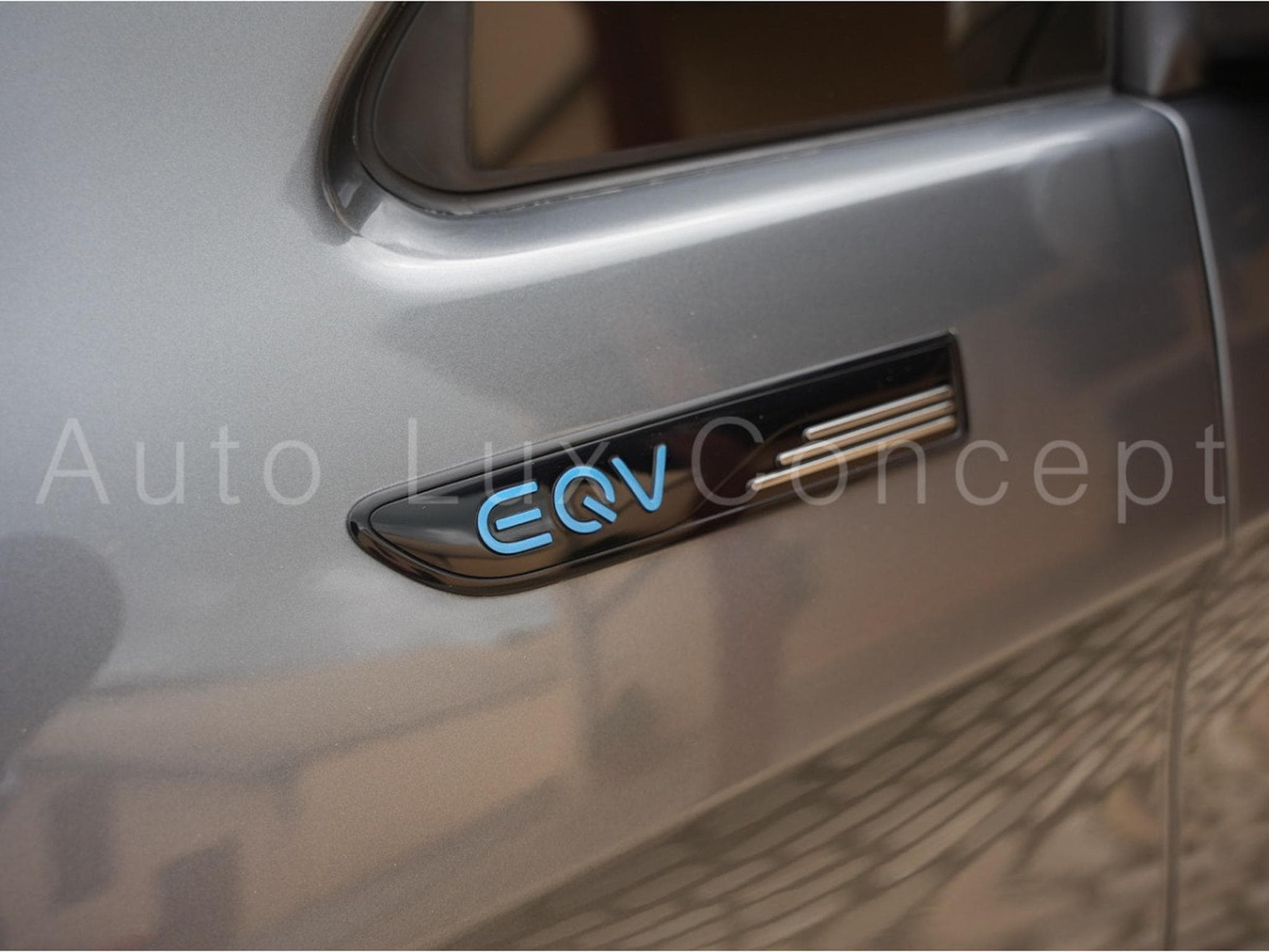 Mercedes EQV 300 AVANTGARDE Line Extralang (2020) - Photo 27