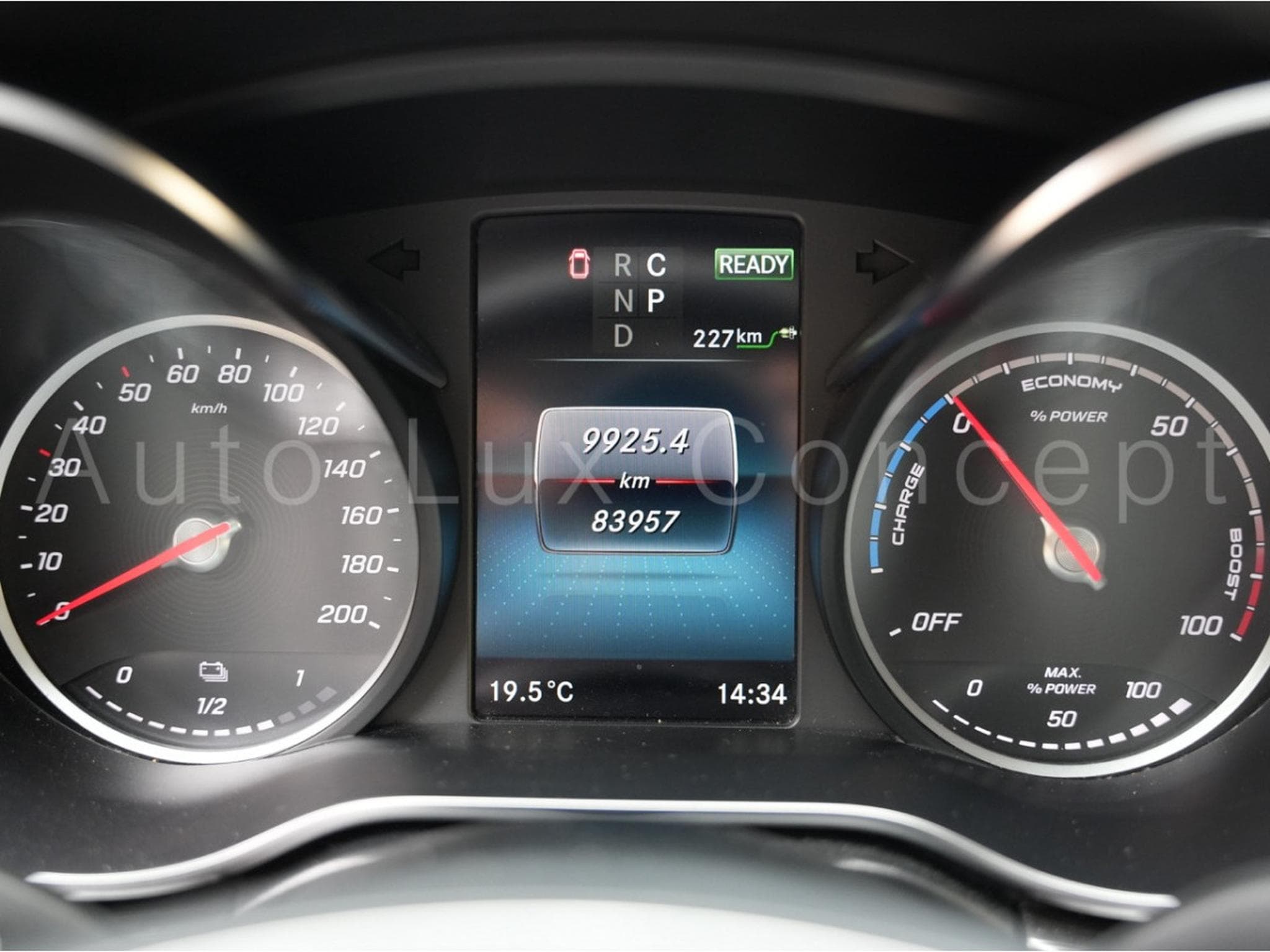 Mercedes EQV 300 AVANTGARDE Line Extralang (2020) - Photo 30
