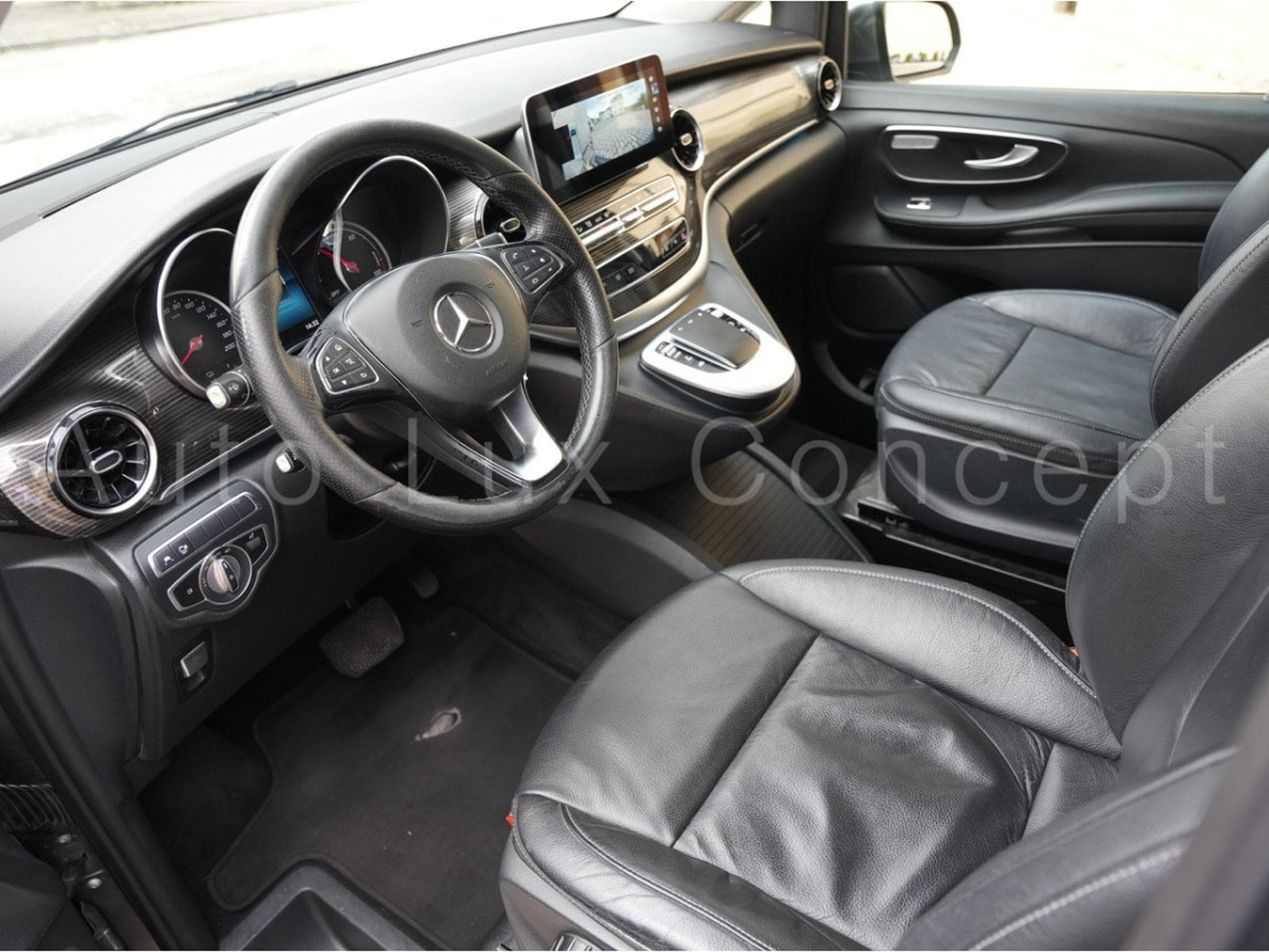 Mercedes EQV 300 AVANTGARDE Line Extralang (2020) - Photo 5