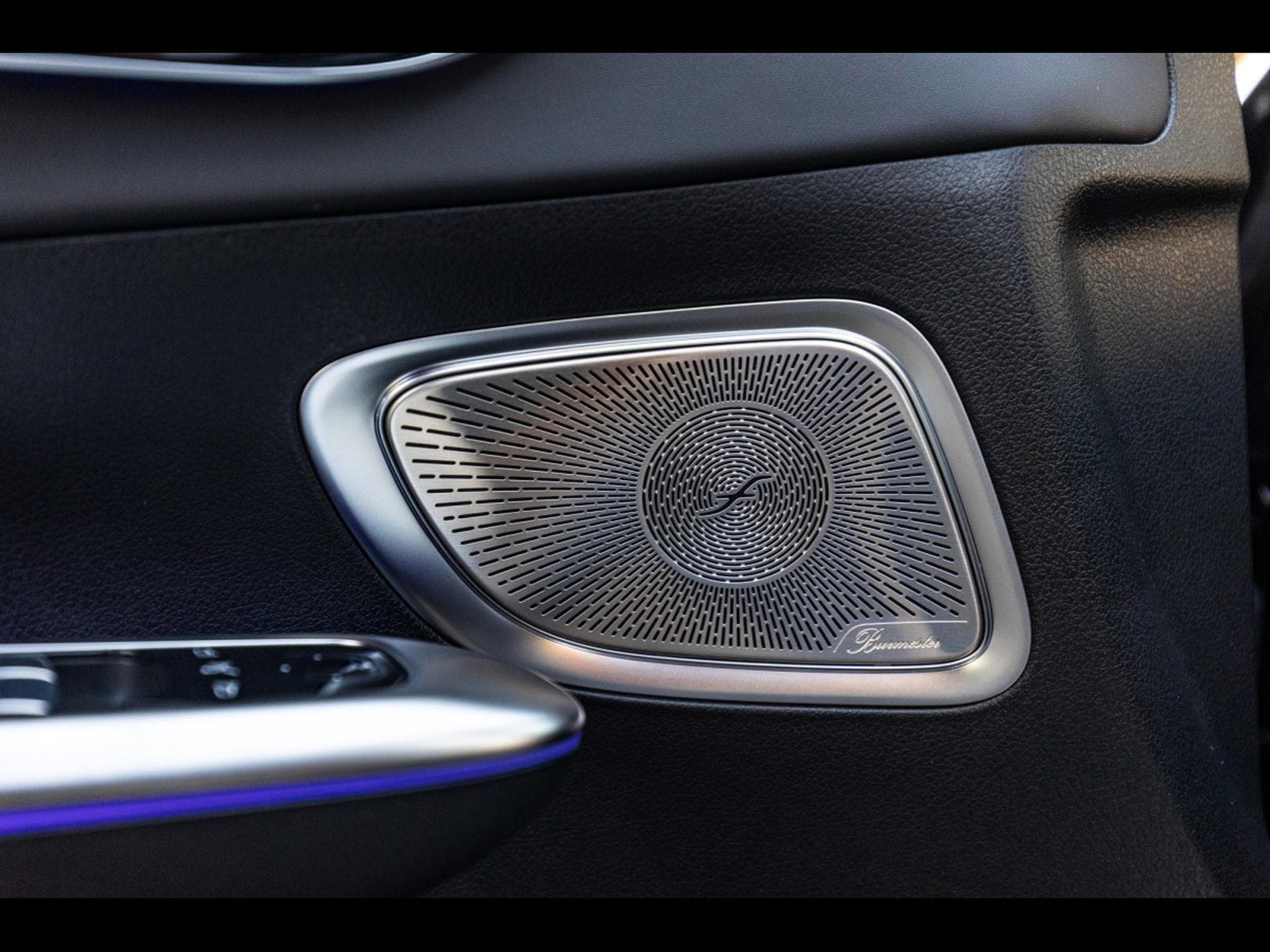 Mercedes C 63 AMG S AMG E PERFORMANCE (680 CH) LIMOUSINE – PACK AÉRODYNAMIQUE (2024) - Photo 16