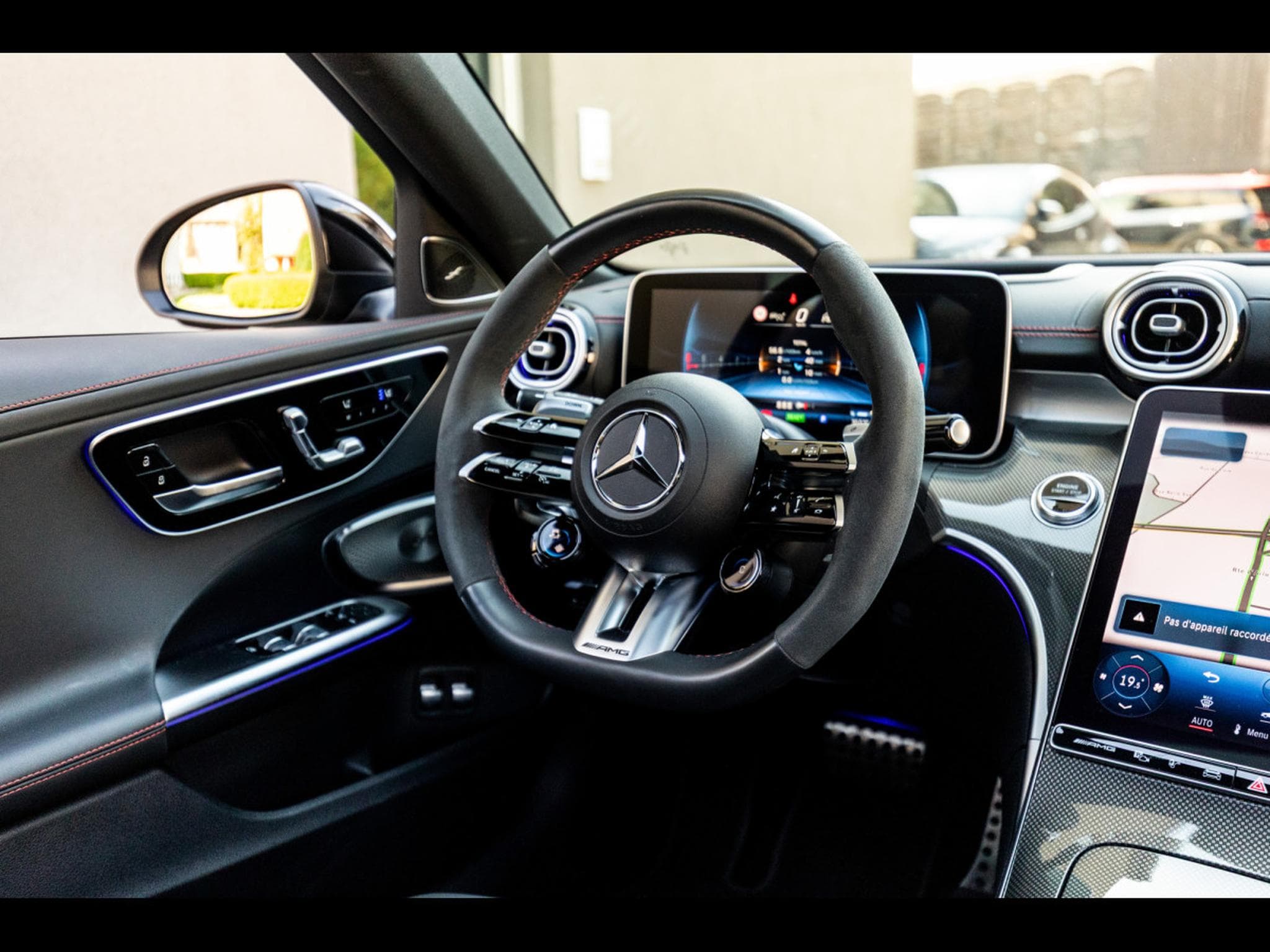 Mercedes C 63 AMG S AMG E PERFORMANCE (680 CH) LIMOUSINE – PACK AÉRODYNAMIQUE (2024) - Photo 19