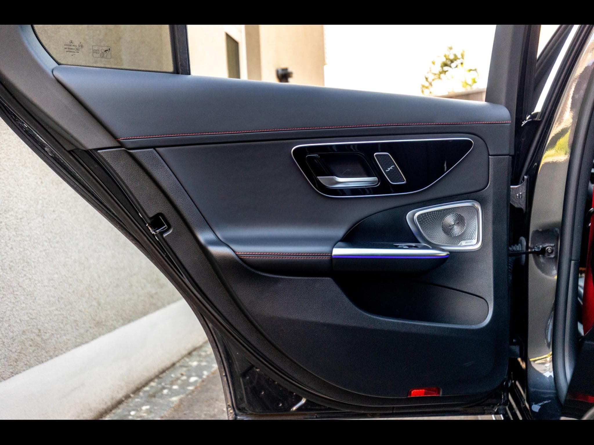 Mercedes C 63 AMG S AMG E PERFORMANCE (680 CH) LIMOUSINE – PACK AÉRODYNAMIQUE (2024) - Photo 22
