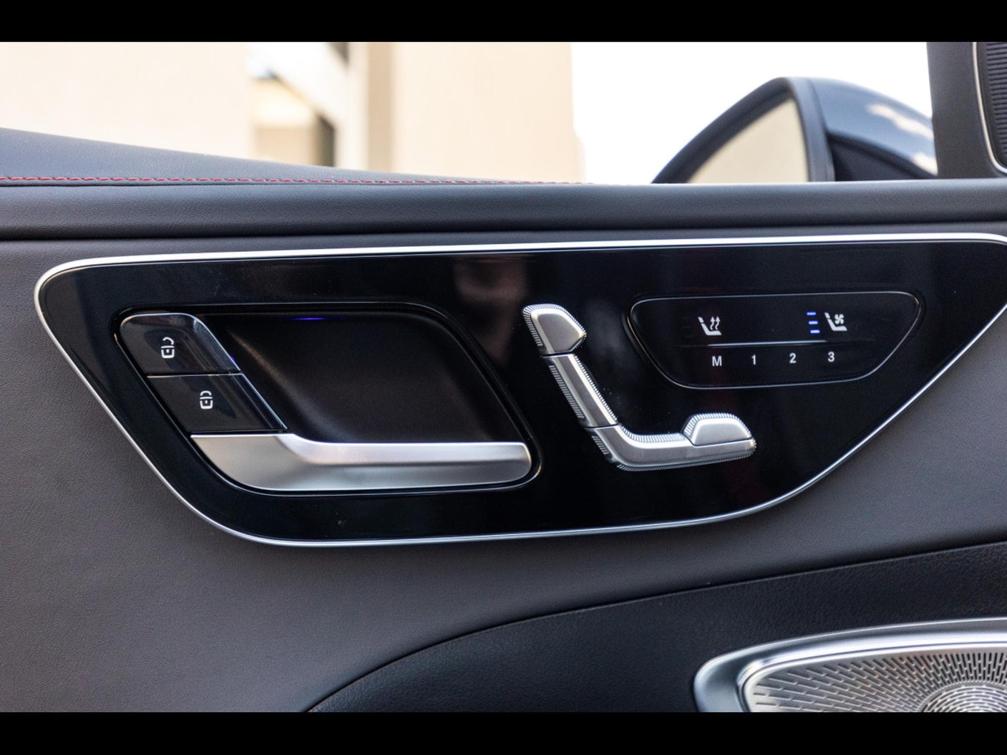 Mercedes C 63 AMG S AMG E PERFORMANCE (680 CH) LIMOUSINE – PACK AÉRODYNAMIQUE (2024) - Photo 25