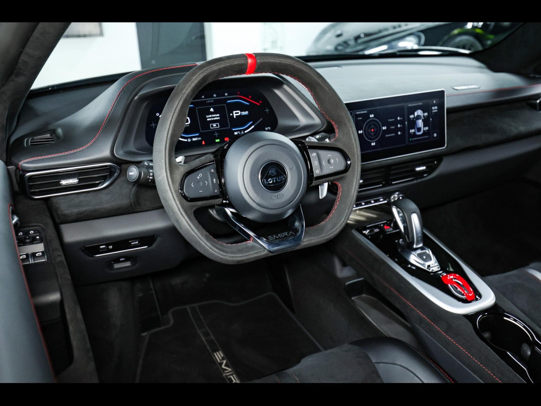 Lotus Emira I4 DCT FIRST EDITION (2024) - Photo 10
