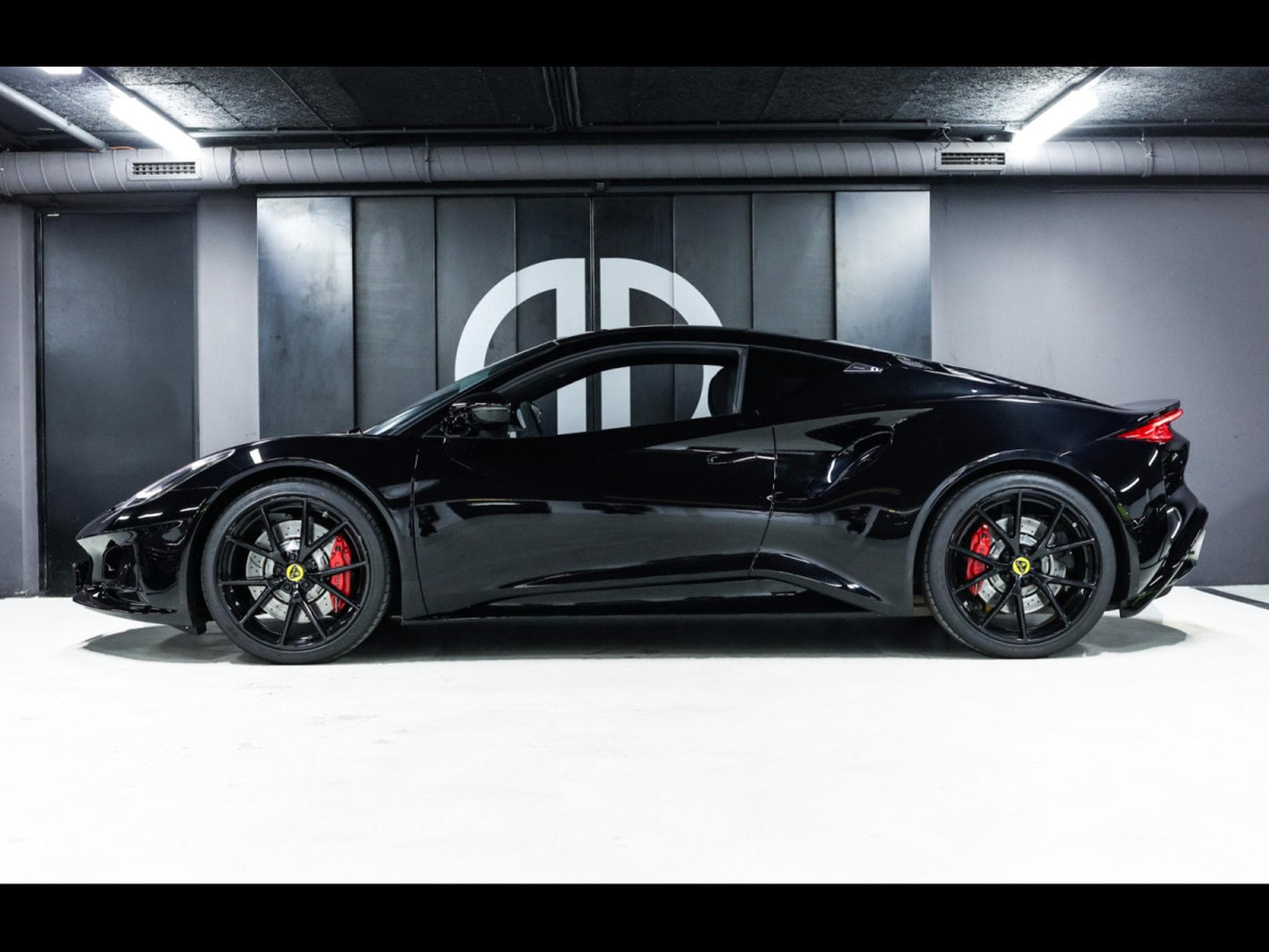 Lotus Emira I4 DCT FIRST EDITION (2024) - Photo 2