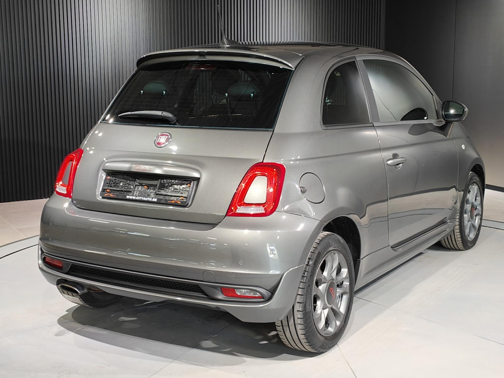 Fiat 500 1.2i BOITE AUTO GPS BLUETOOTH TOIT PANO (2017) - Photo 3