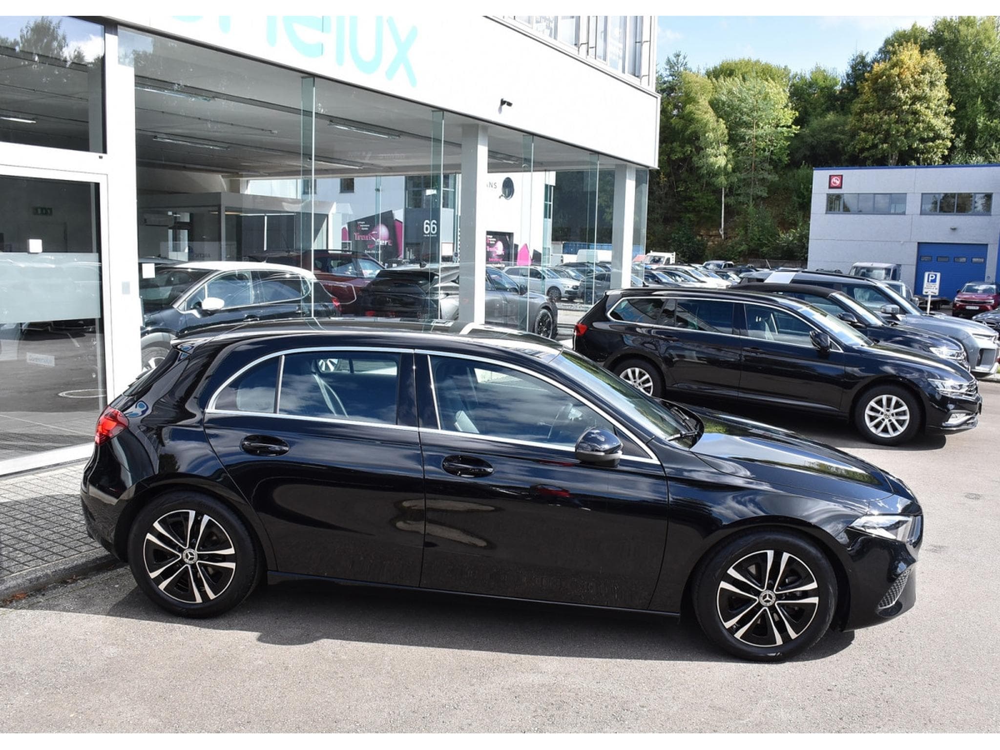 Mercedes A 180 CDI Progressive 8G-DCT CUIR GPS LANE CAM 1° MAIN (2025) - Foto 2