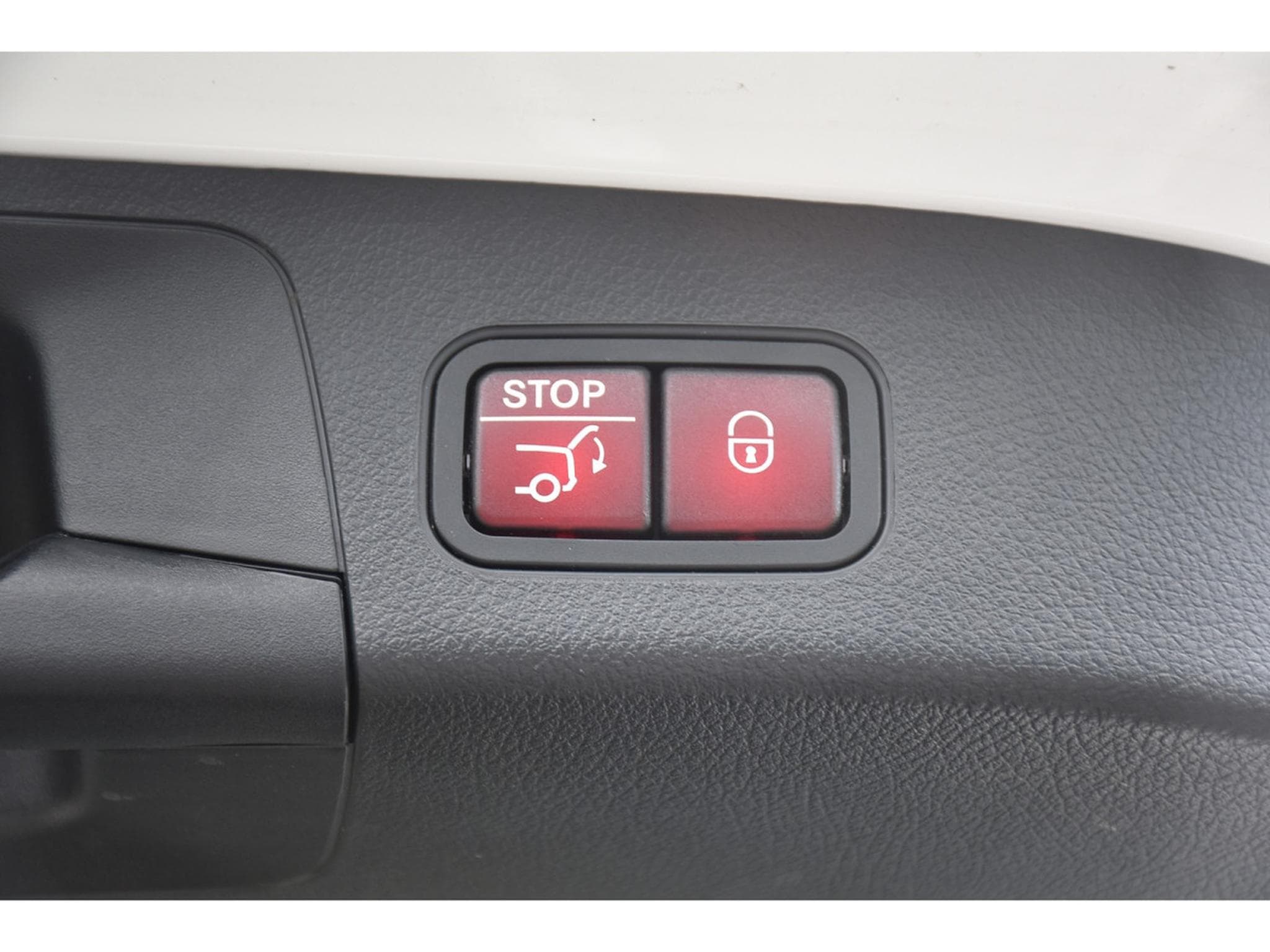 Mercedes GLA 200 CDI AMG Line 8G-Tronic GPS LANE SIDE CAM KEYLESS 1° MAIN (2021) - Foto 23