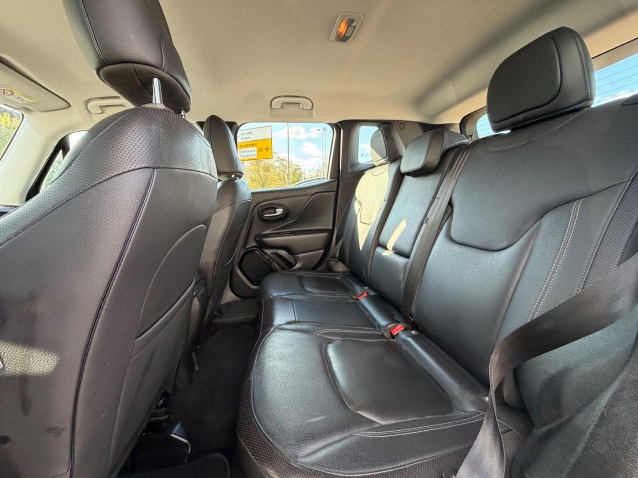 Jeep Renegade Longitude FWD (2018) - Photo 14