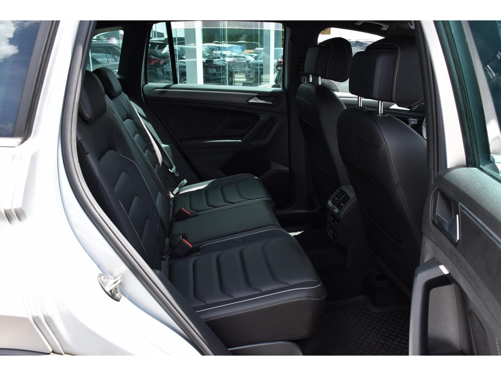 VW Tiguan 2.0 TSI 4Motion R-Line DSG CUIR MEMO TRAVEL SIDE 1° MAIN (2021) - Foto 8