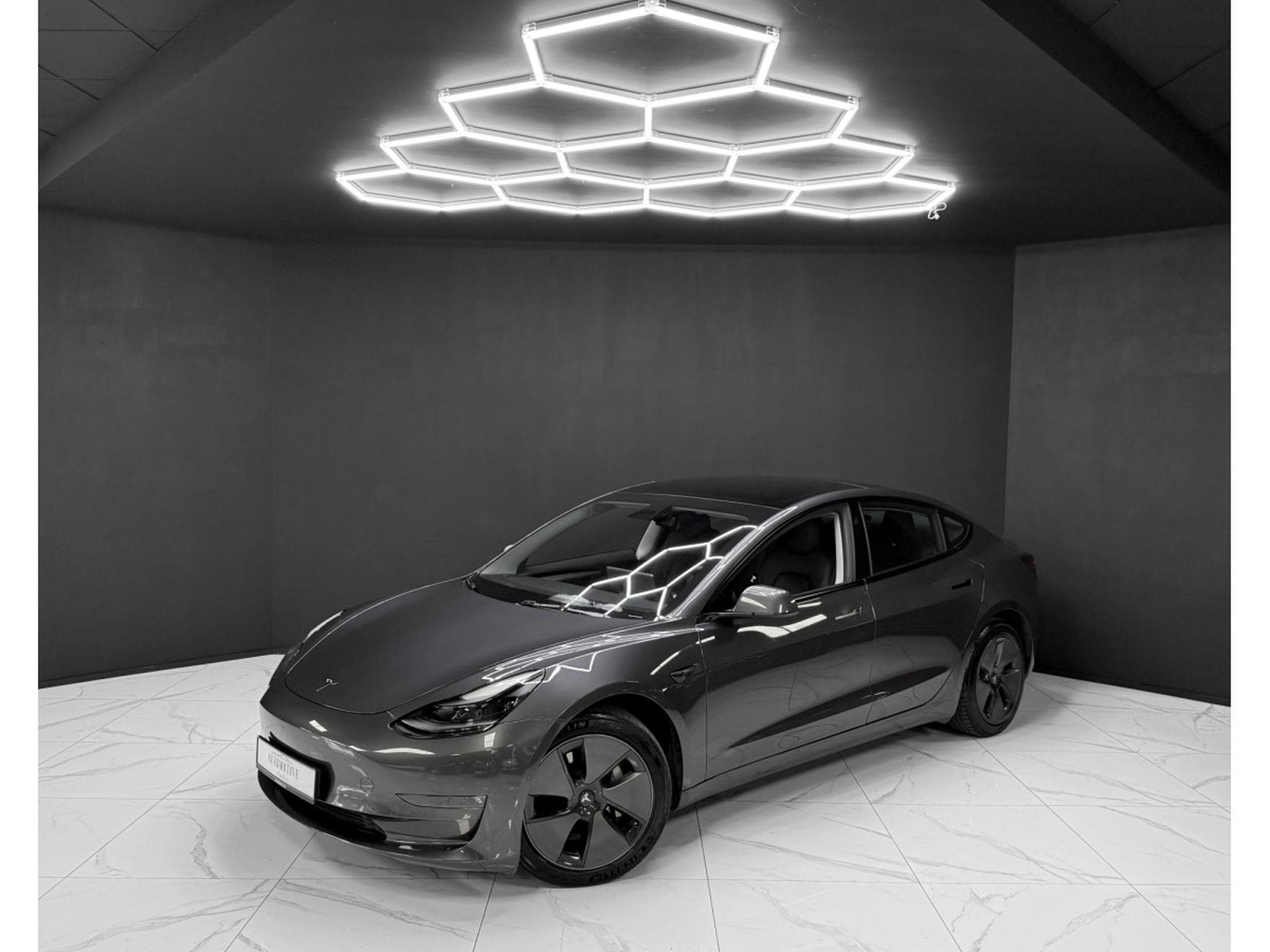 Tesla Model 3 Long Range Dual Motor (2022) - Photo 1