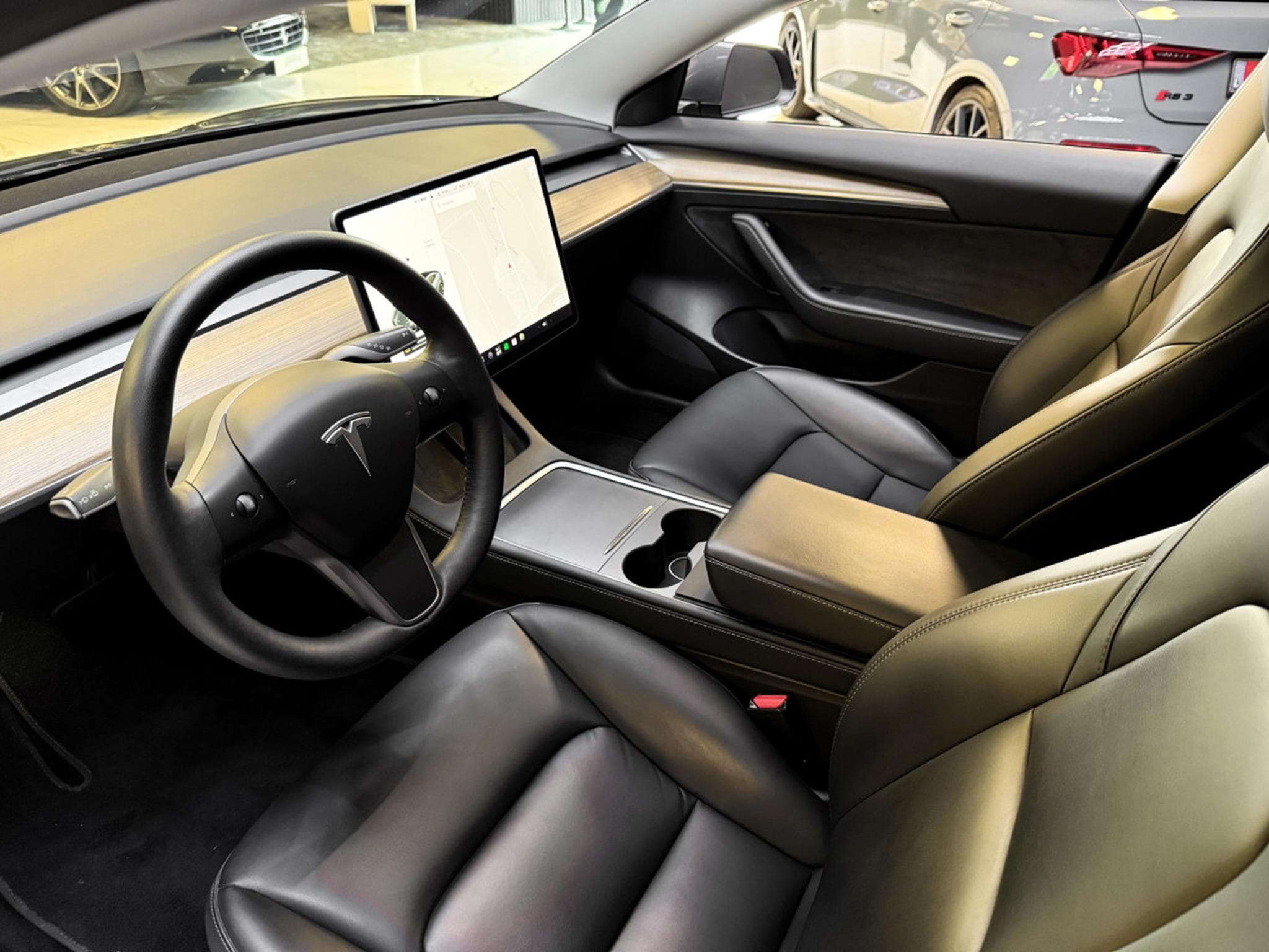 Tesla Model 3 Long Range Dual Motor (2022) - Photo 10