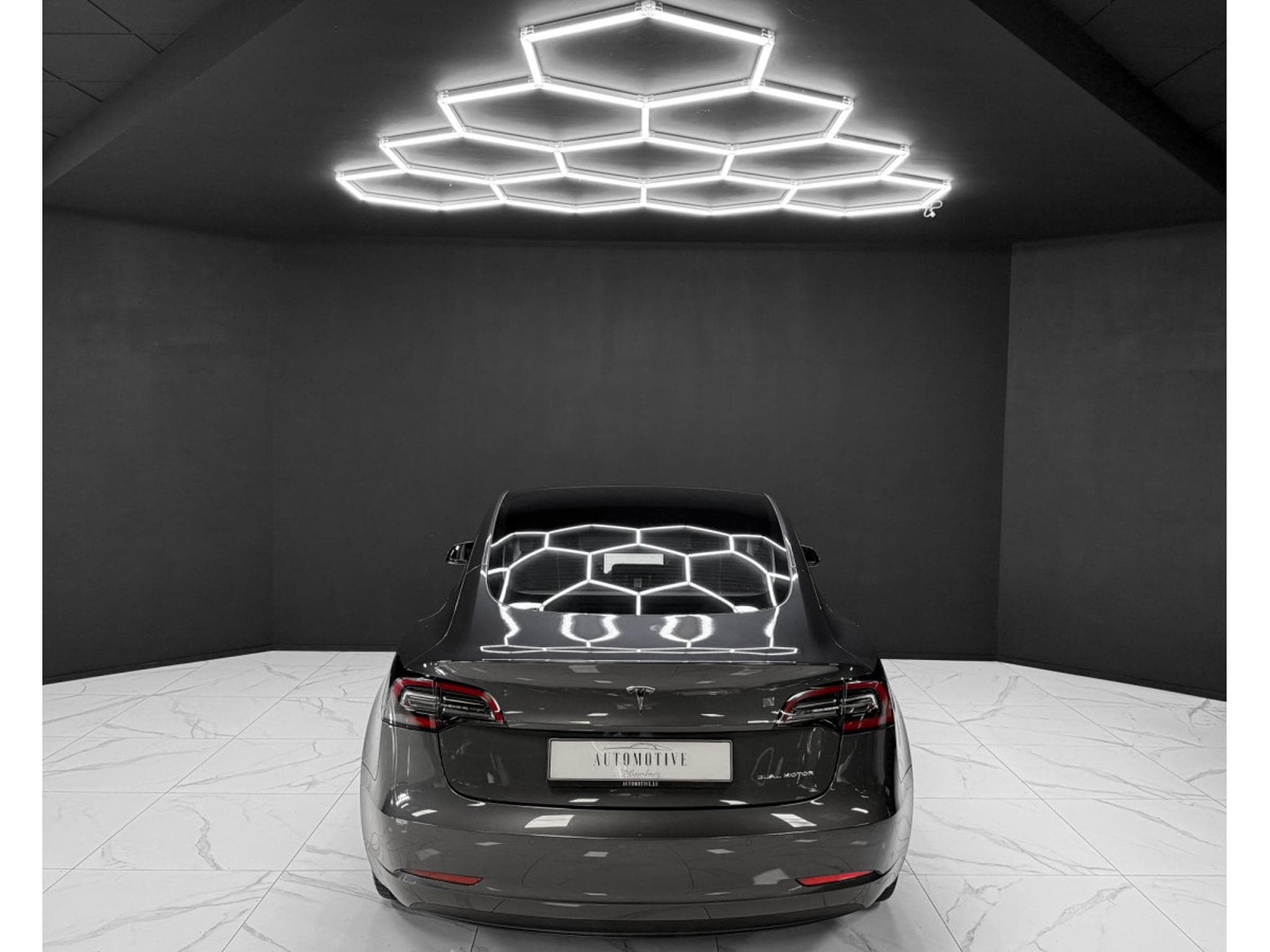 Tesla Model 3 Long Range Dual Motor (2022) - Photo 4