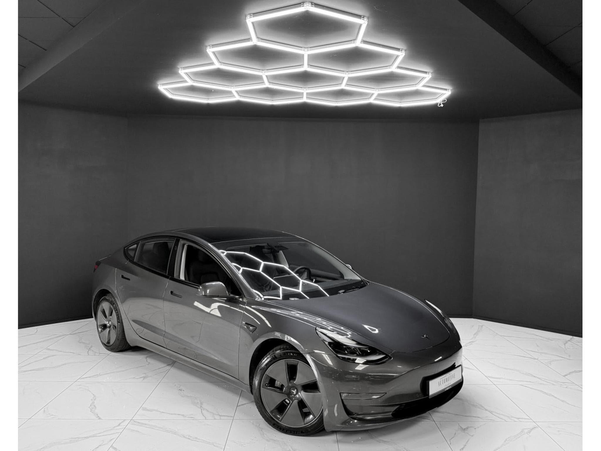 Tesla Model 3 Long Range Dual Motor (2022) - Photo 7