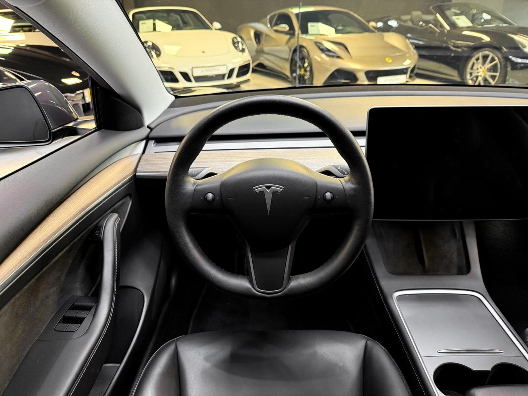 Tesla Model 3 Long Range Dual Motor (2022) - Photo 9