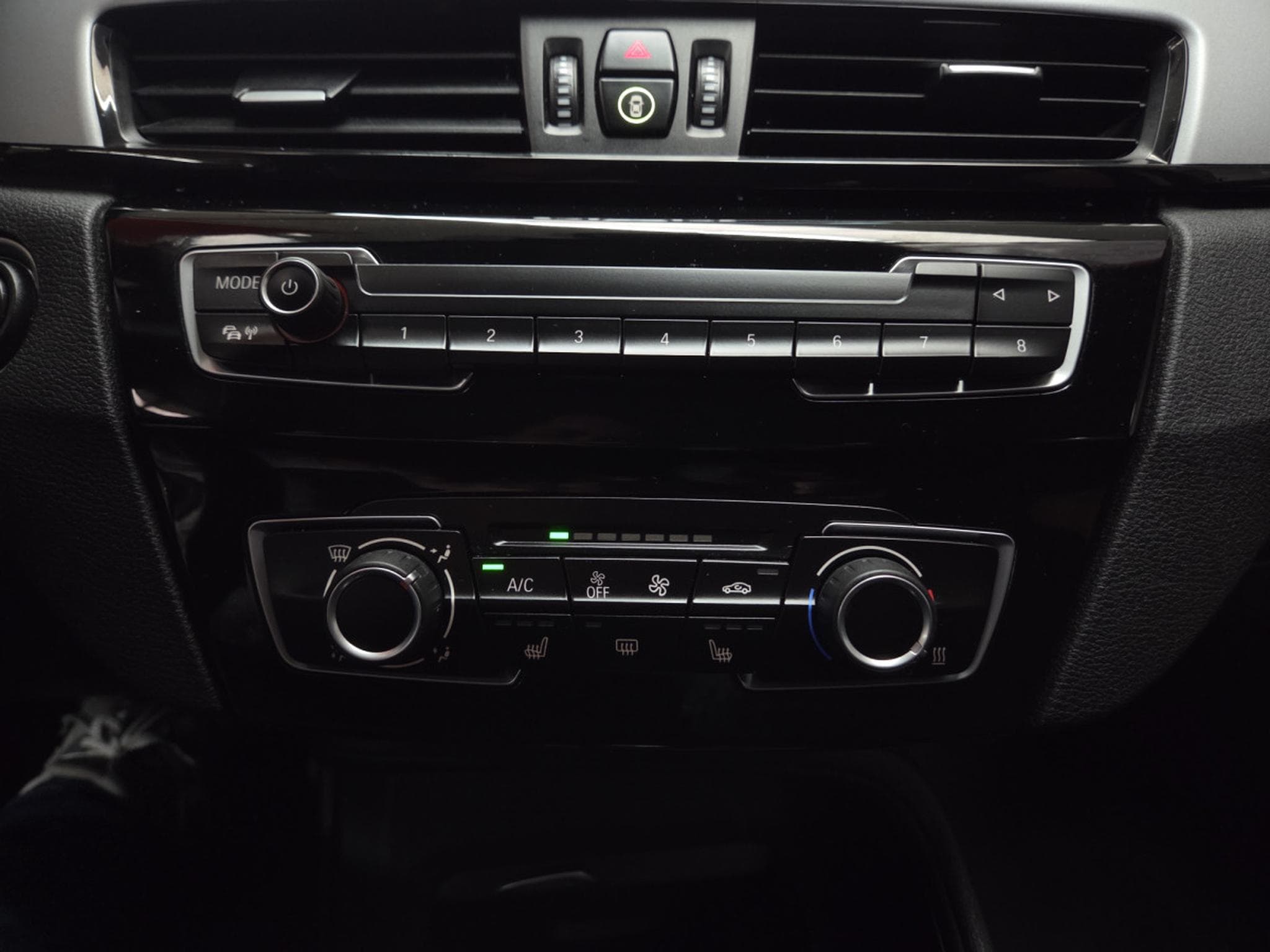 BMW X1 SDRIVE 18dA 150CV (2021) - Photo 19